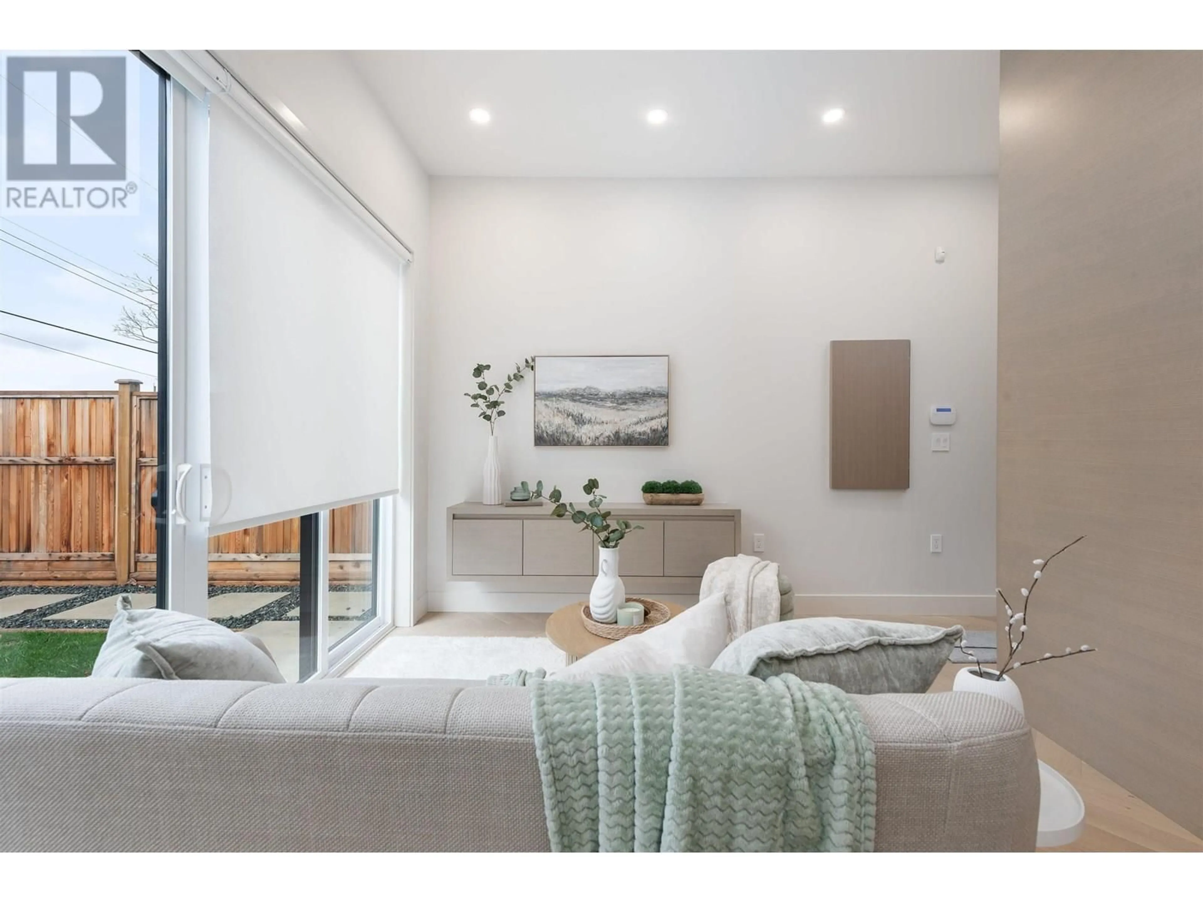 Living room with furniture, unknown for 3349 KASLO STREET, Vancouver British Columbia V5M3H3