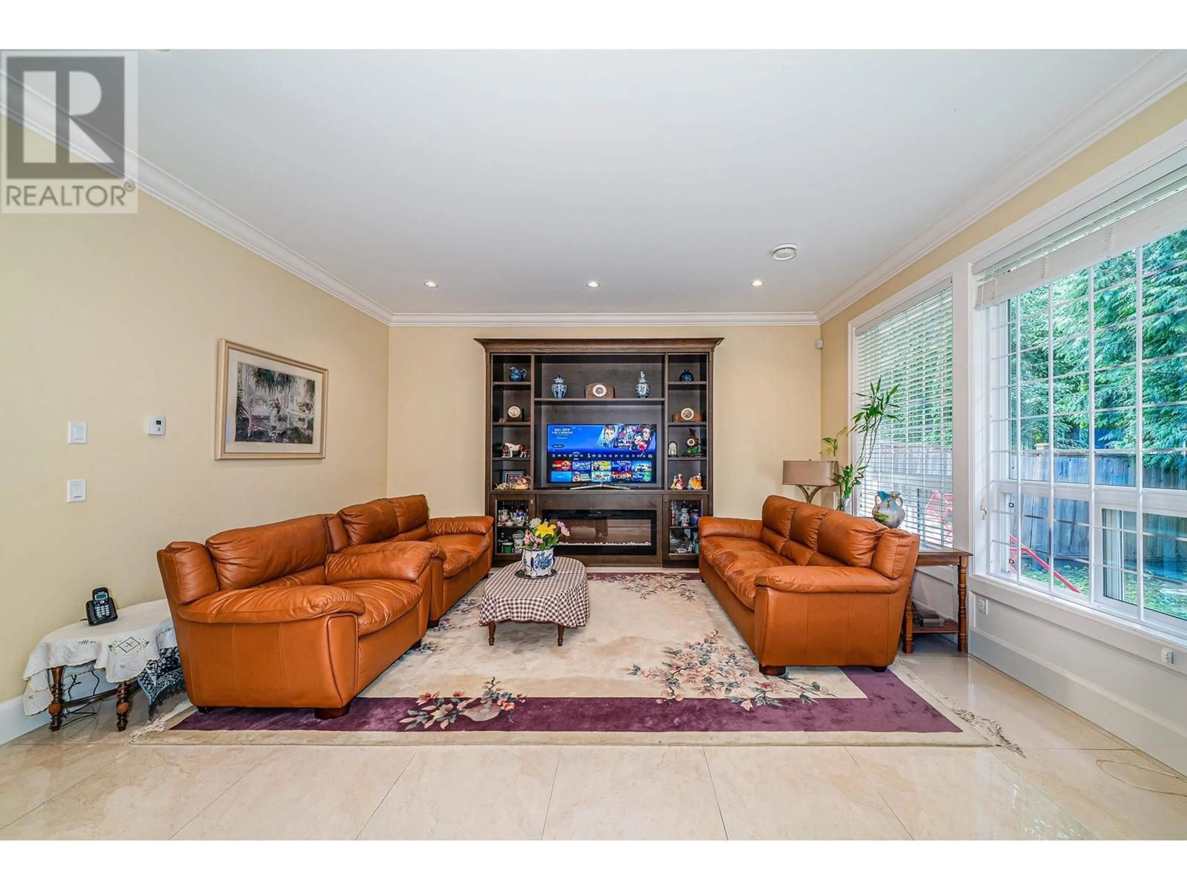 Living room with furniture, ceramic/tile floor for 9680 BREDEN AVENUE, Richmond British Columbia V6Y0G8