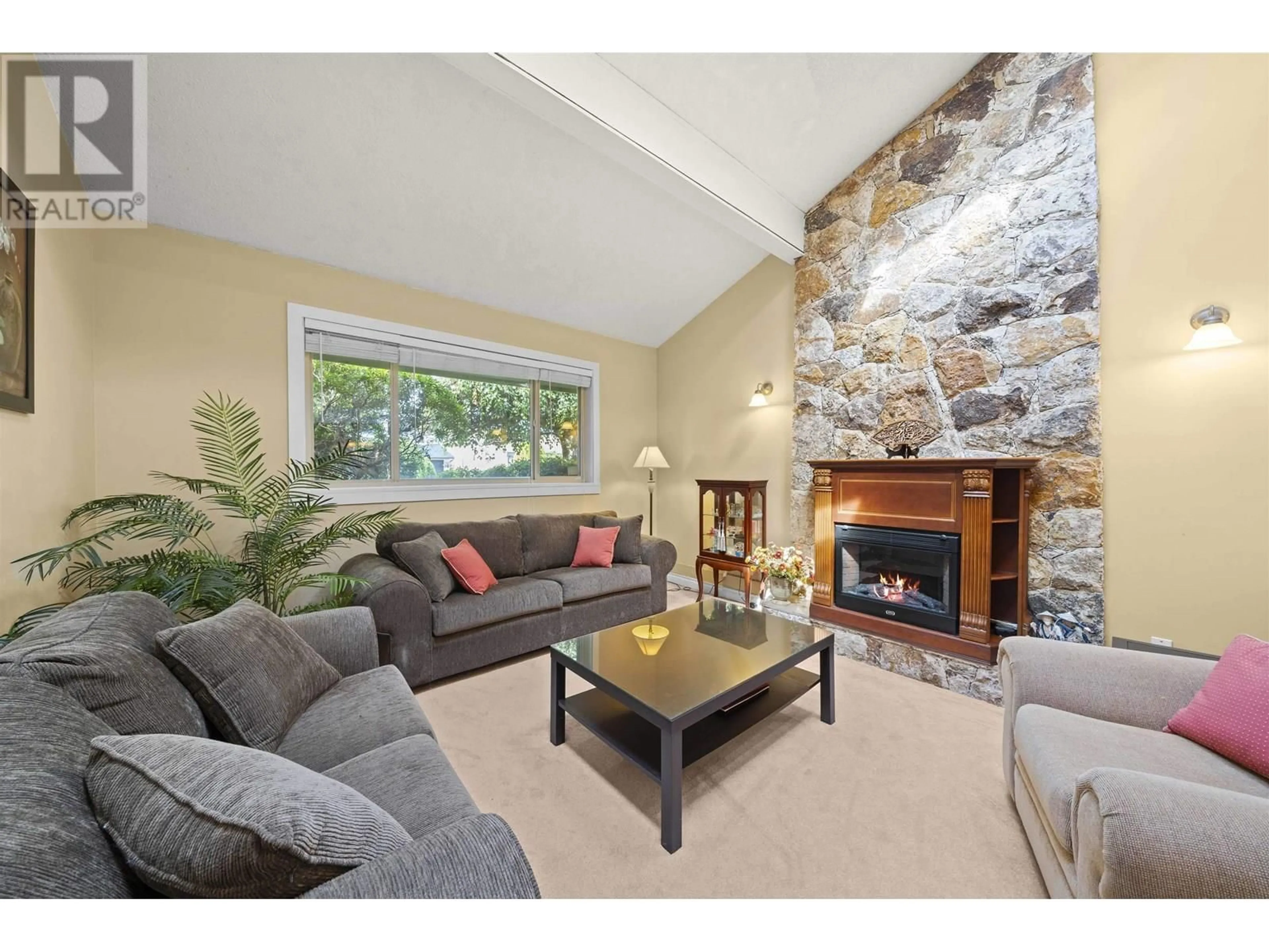 Living room with furniture, unknown for 11800 PINTAIL DRIVE, Richmond British Columbia V7E4P5