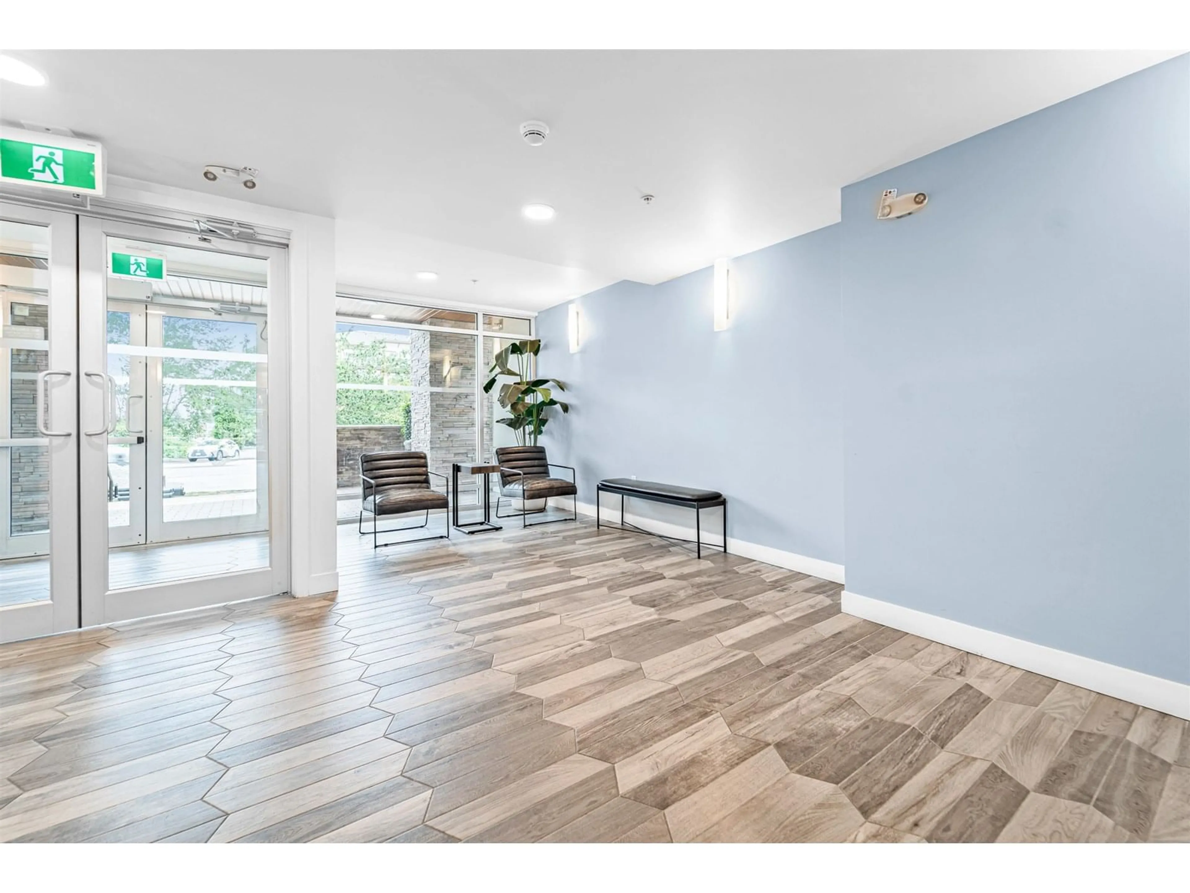 Indoor foyer for 306 - 7809 209, Langley British Columbia V2Y3N6