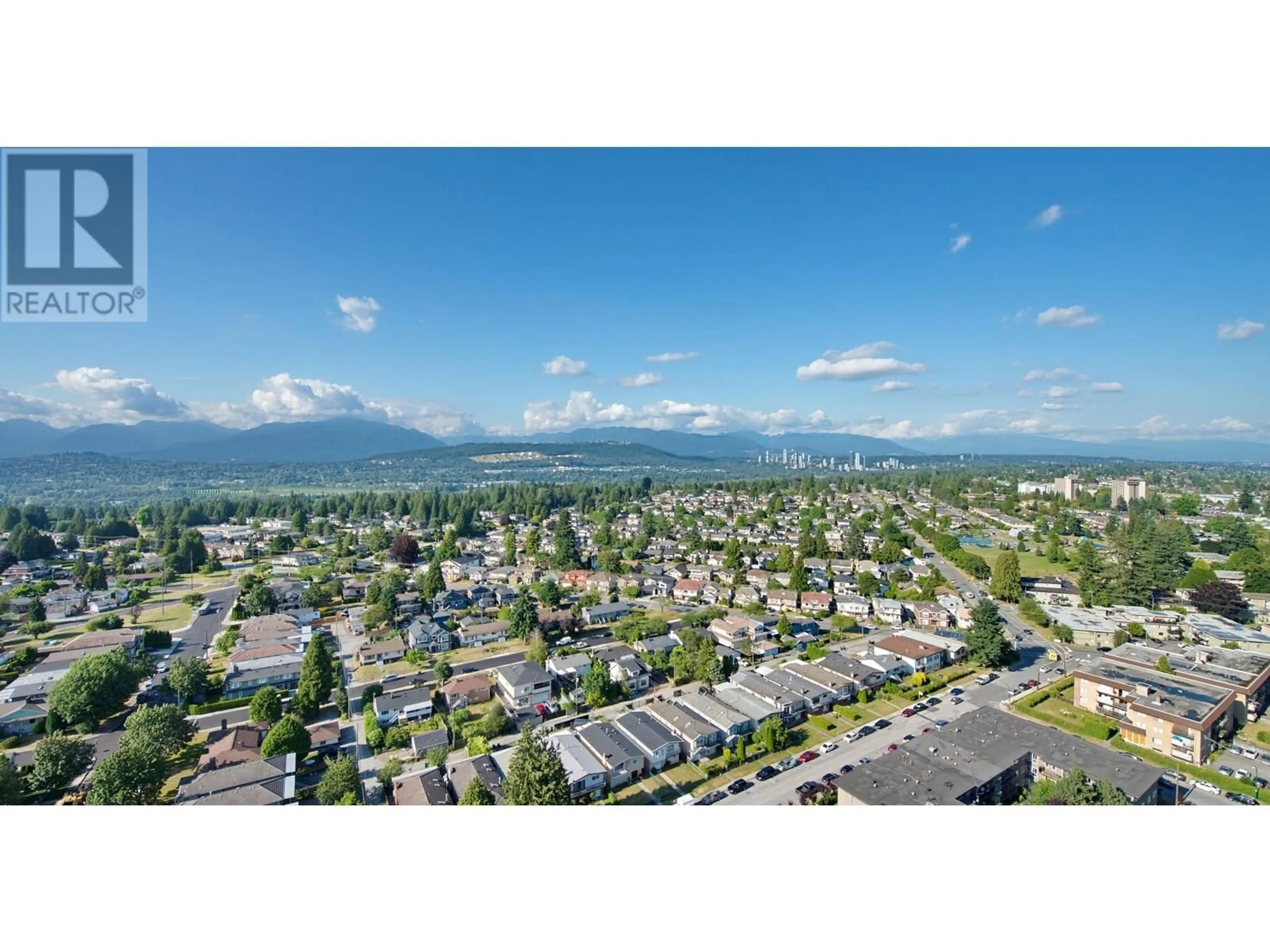 A pic from outside/outdoor area/front of a property/back of a property/a pic from drone, mountain view for 2802 - 7108 COLLIER STREET, Burnaby British Columbia V5E0A1