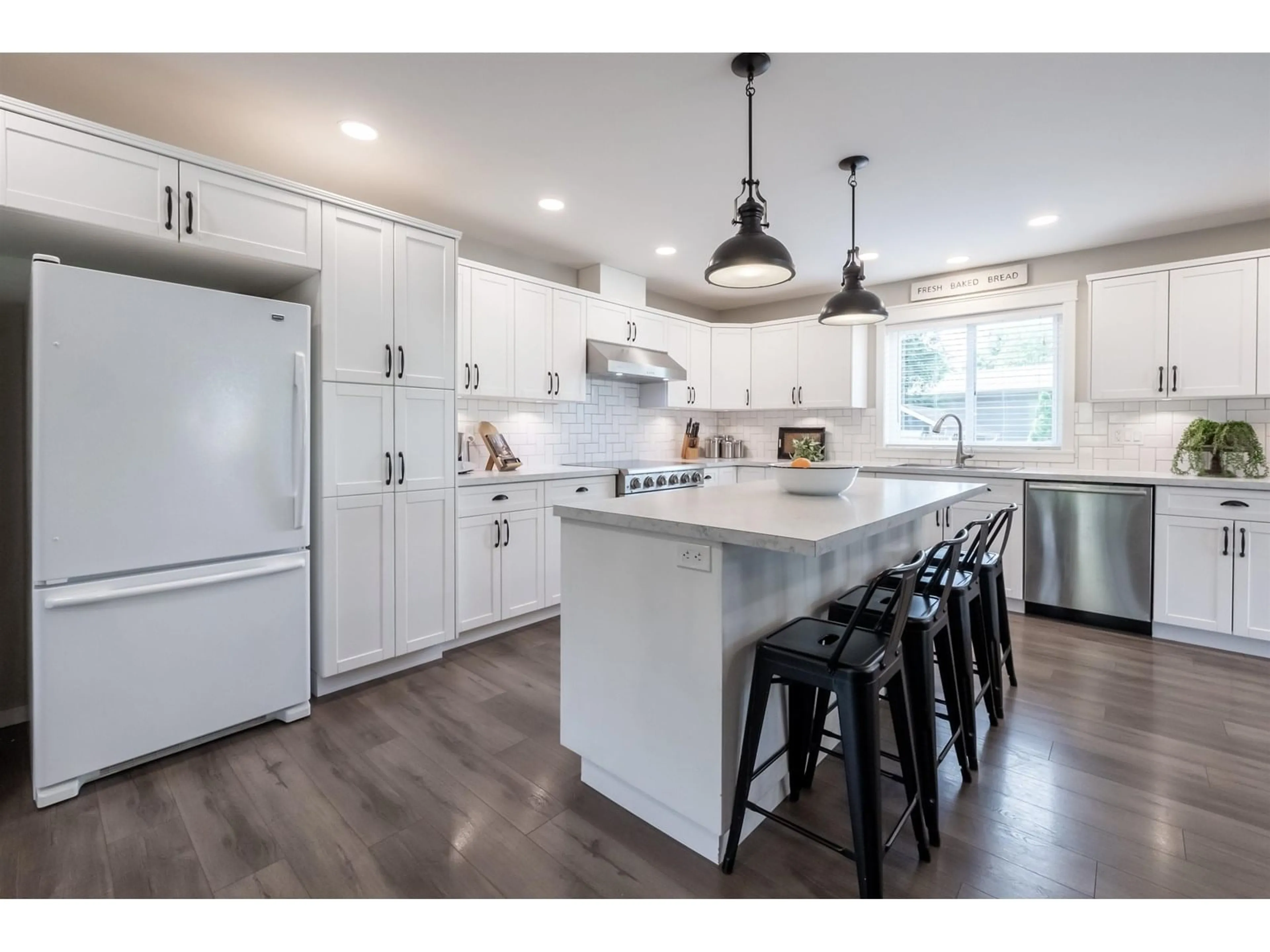 Open concept kitchen, unknown for 35196 HIGH, Abbotsford British Columbia V2S5T9