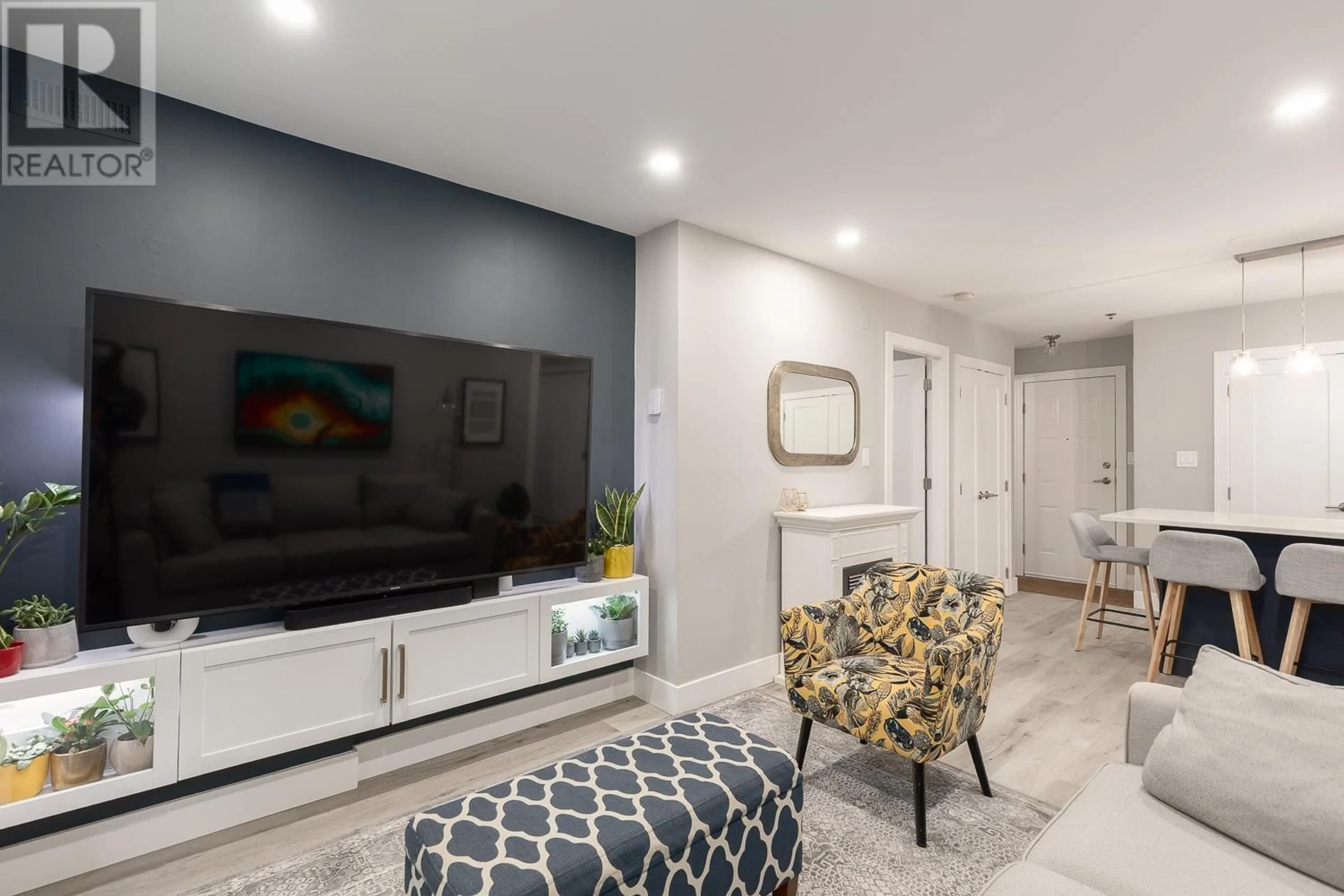 Living room with furniture, unknown for 103 - 1516 1ST AVENUE, Vancouver British Columbia V5N1A5