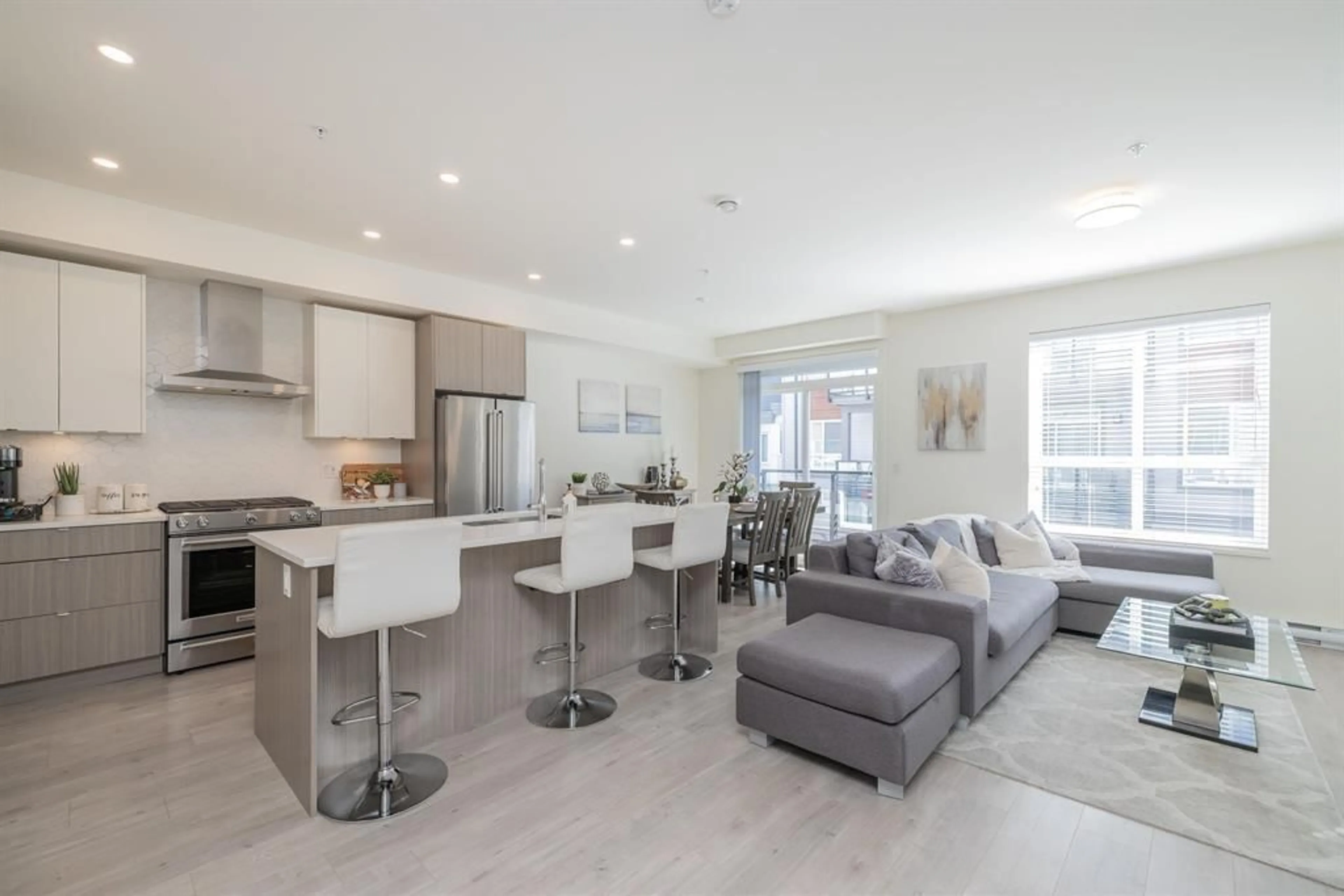 Open concept kitchen, unknown for 81 - 7947 209, Langley British Columbia V2Y0Y6