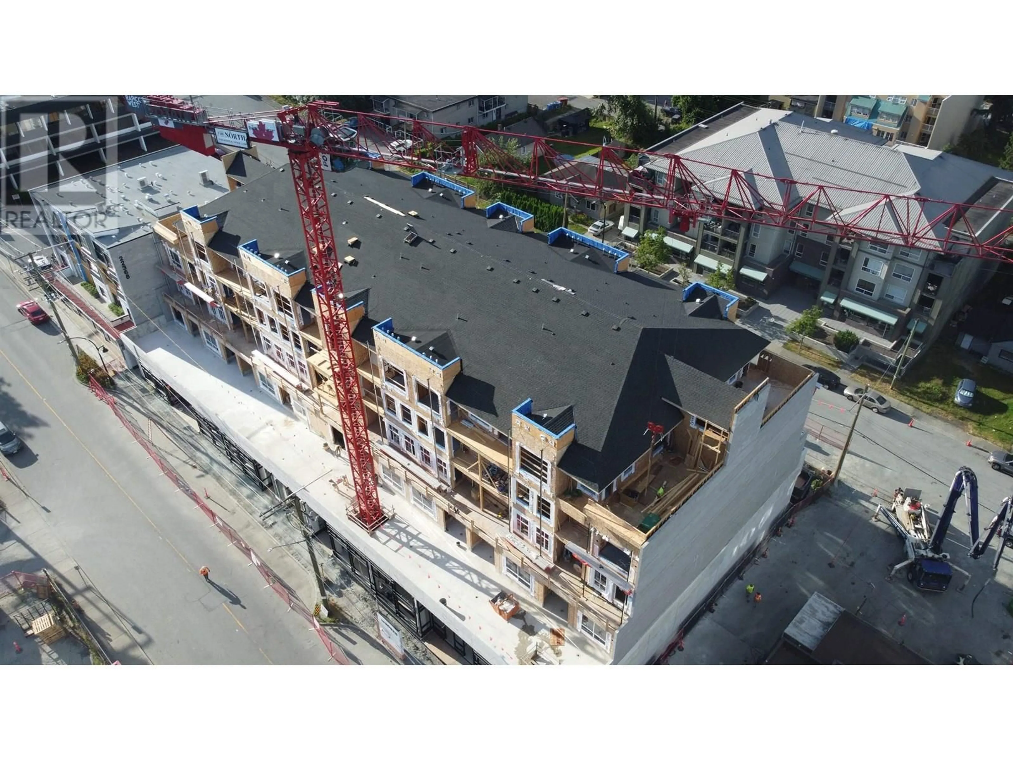 A pic from outside/outdoor area/front of a property/back of a property/a pic from drone, building for 203 - 22348 NORTH AVENUE, Maple Ridge British Columbia X0X0X0