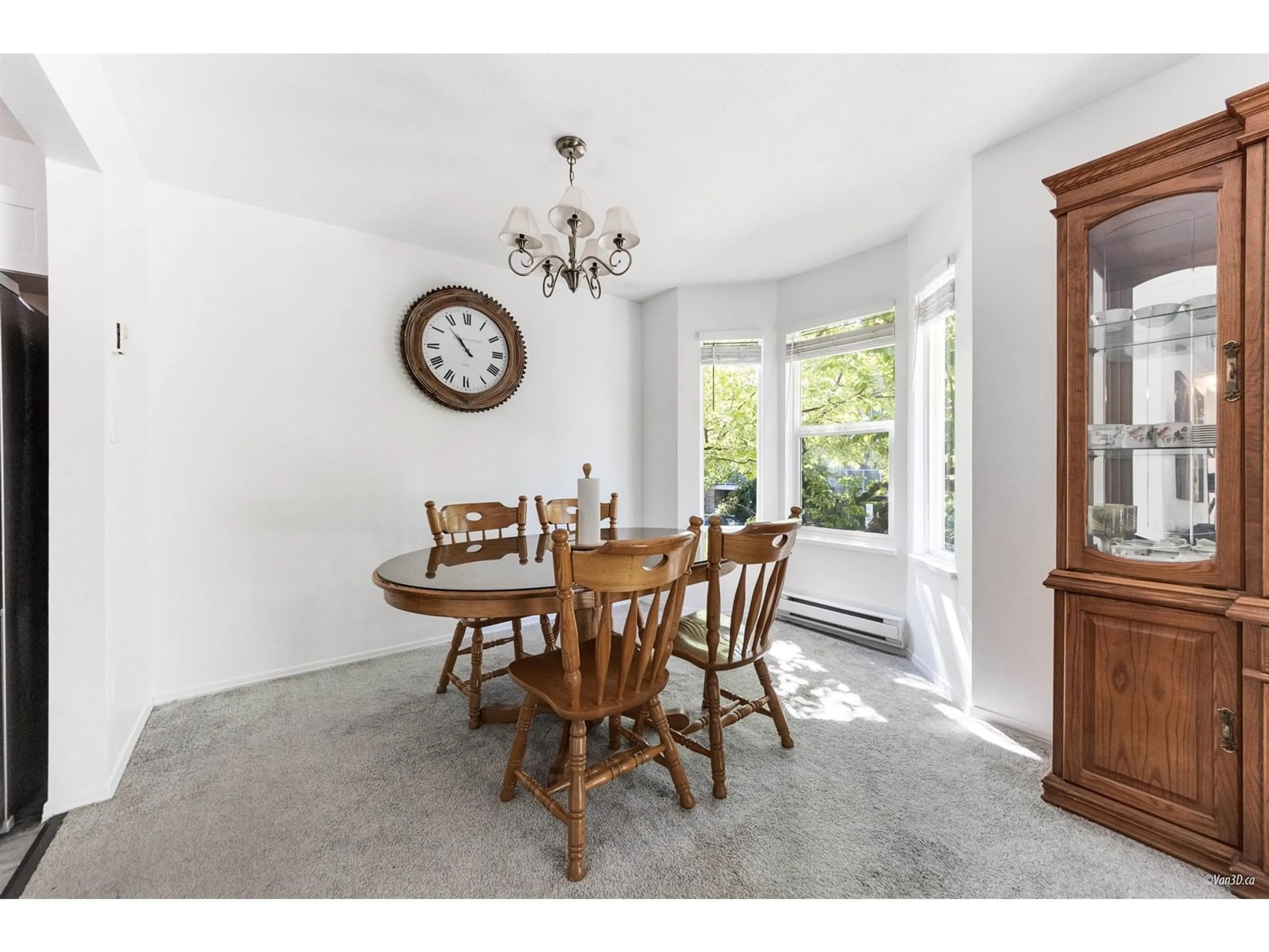 Dining room, ceramic/tile floor for 203 - 9946 151, Surrey British Columbia V3R0V5