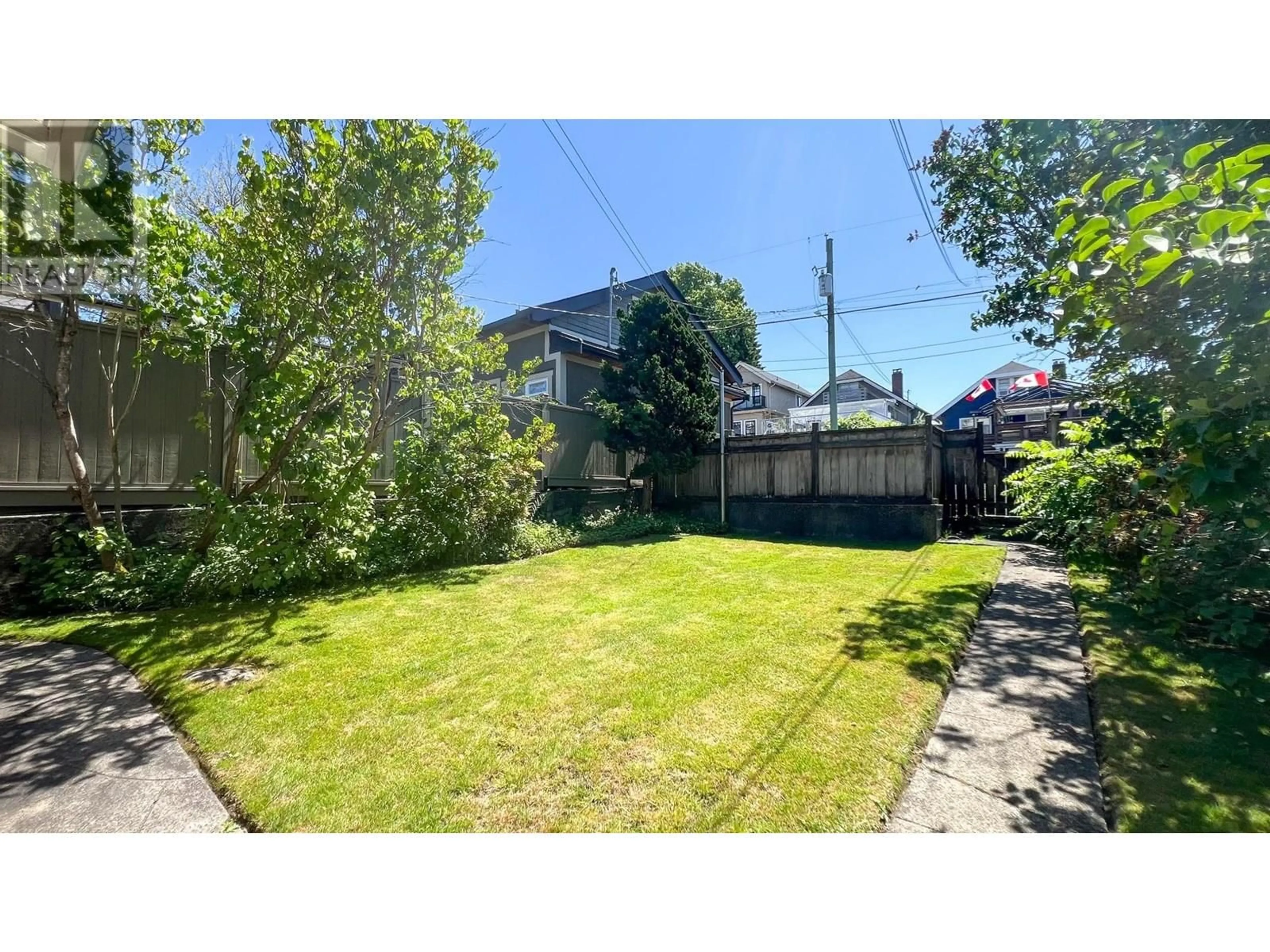 A pic from outside/outdoor area/front of a property/back of a property/a pic from drone, street for 3464 OXFORD STREET, Vancouver British Columbia V5K1N9