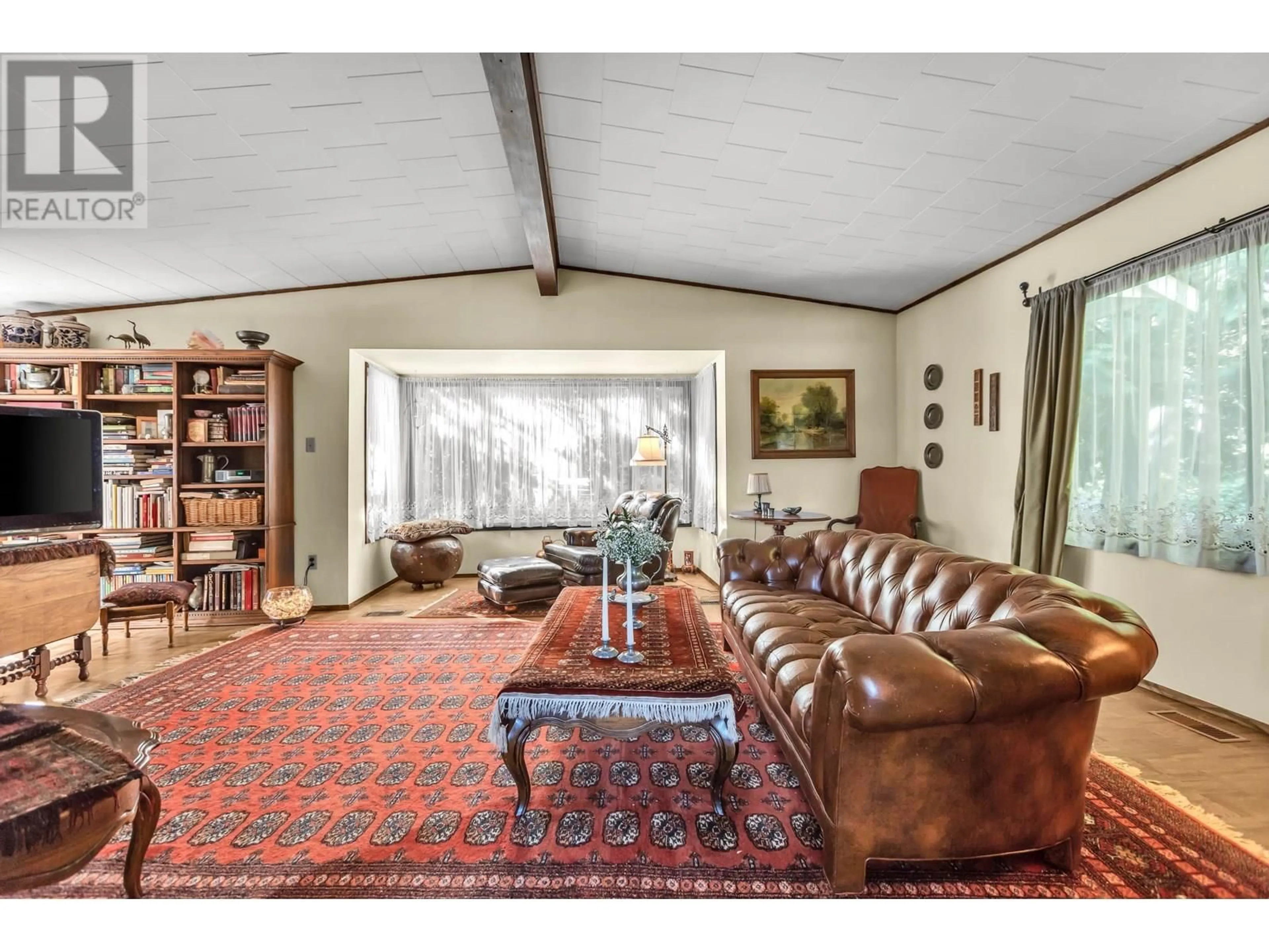 Living room with furniture, unknown for 18825 OLD DEWDNEY TRUNK ROAD, Pitt Meadows British Columbia V3Y2R9