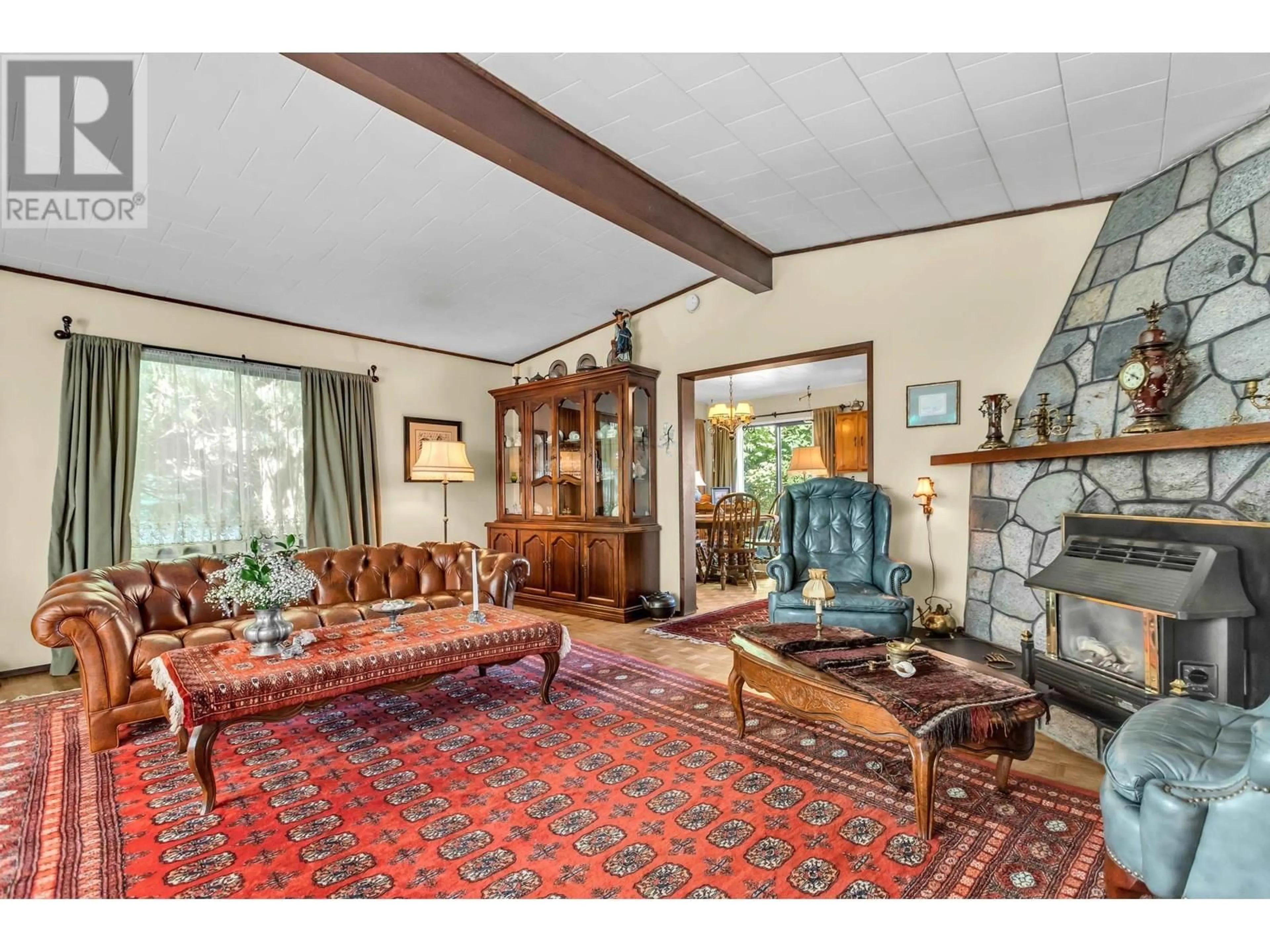 Living room with furniture, unknown for 18825 OLD DEWDNEY TRUNK ROAD, Pitt Meadows British Columbia V3Y2R9