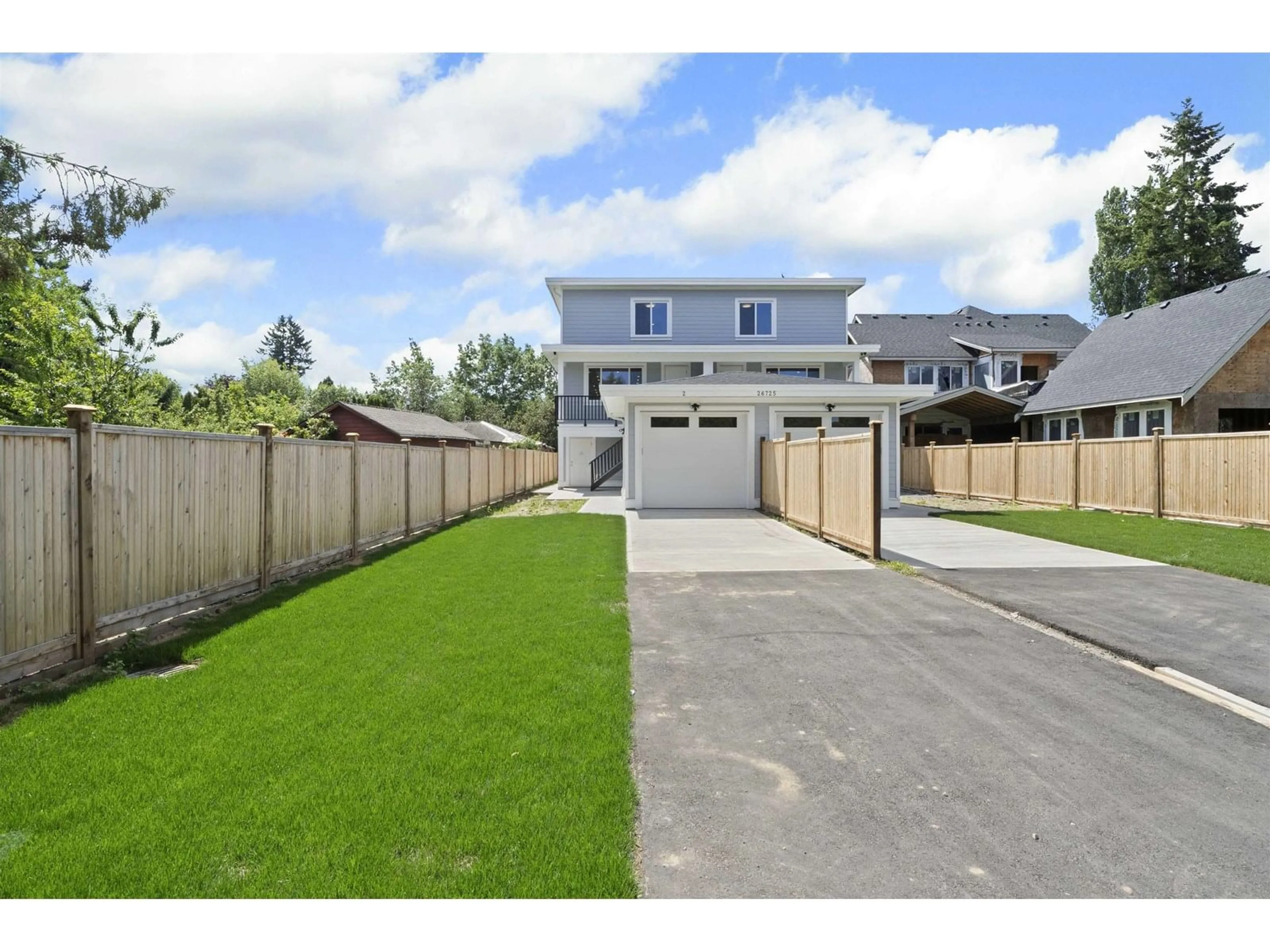 A pic from outside/outdoor area/front of a property/back of a property/a pic from drone, street for 2 - 26725 FRASER, Langley British Columbia V4W3L1