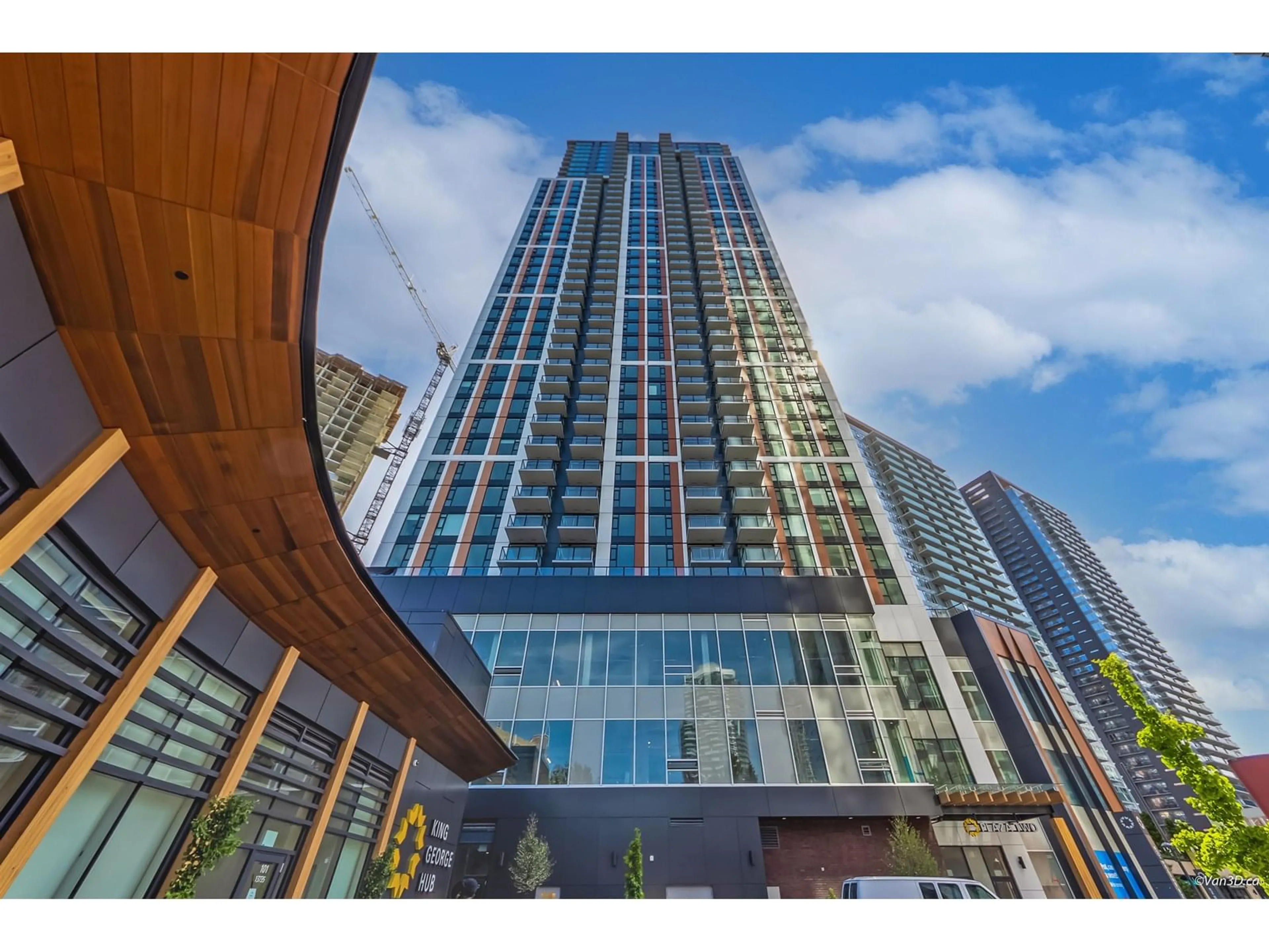 Indoor foyer for 711 - 13745 GEORGE JUNCTION, Surrey British Columbia V3T0V8