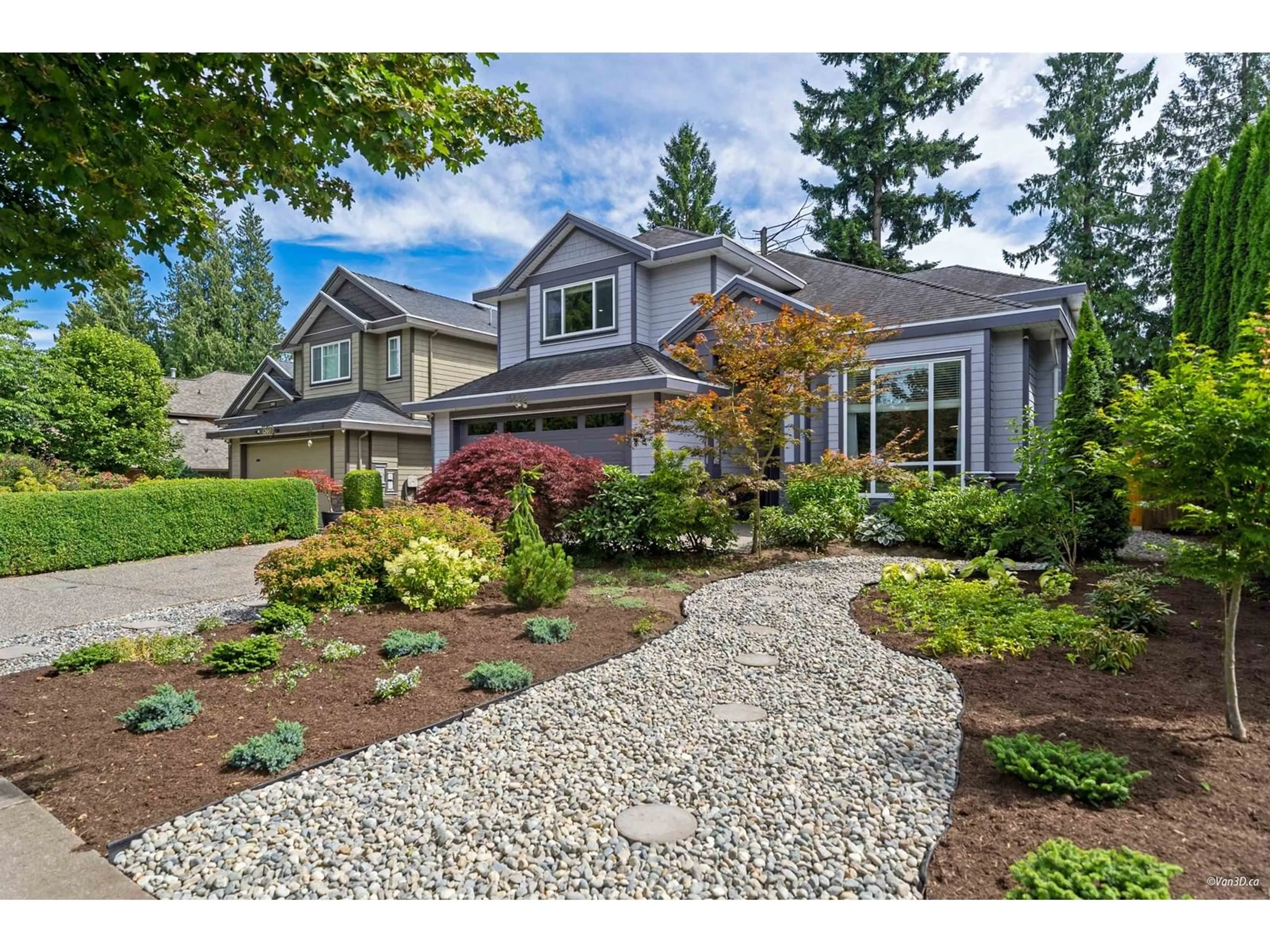Home with vinyl exterior material, street for 15688 92, Surrey British Columbia V4N2X1