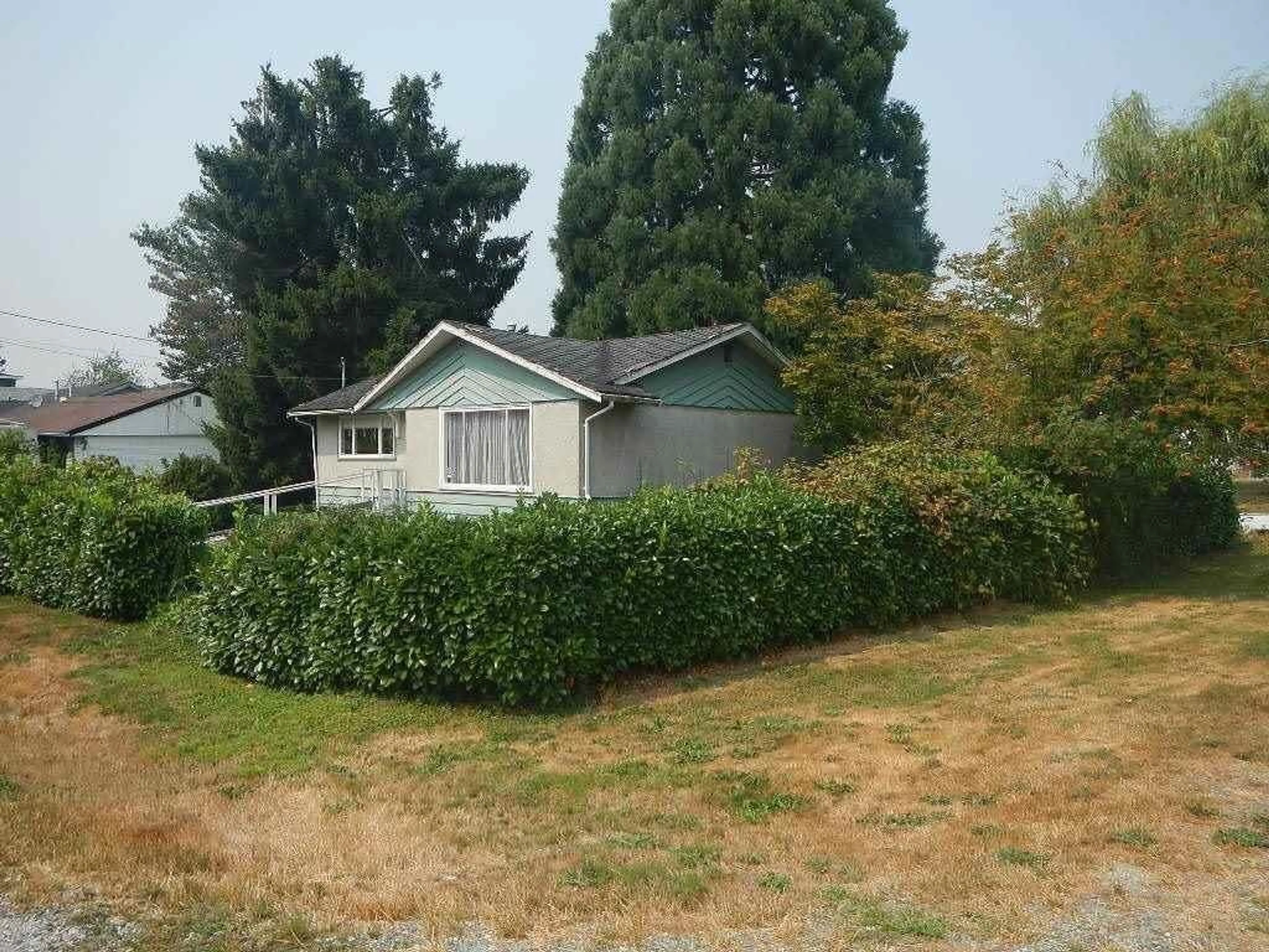 Shed for 12725 113B, Surrey British Columbia V3V3N2