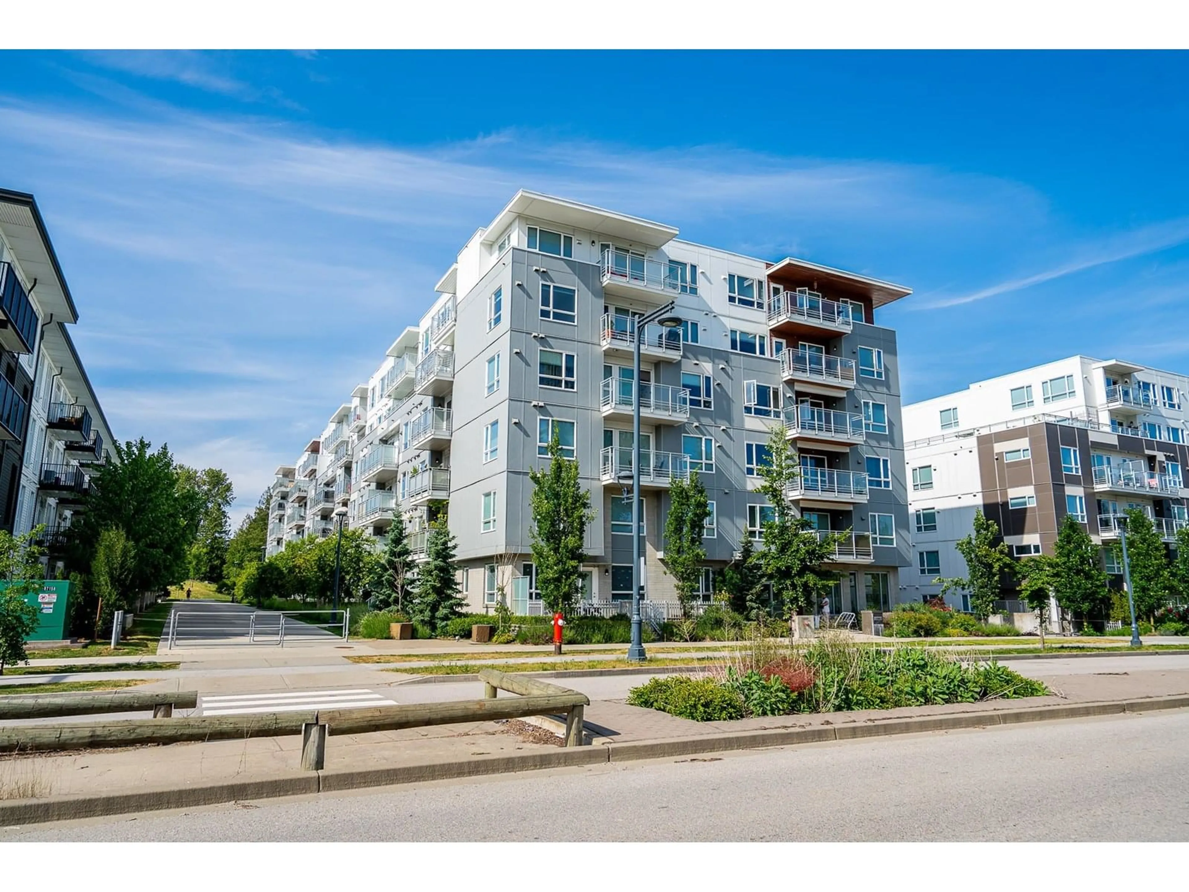 Blurry image for 508 - 13963 105, Surrey British Columbia V3T0M9