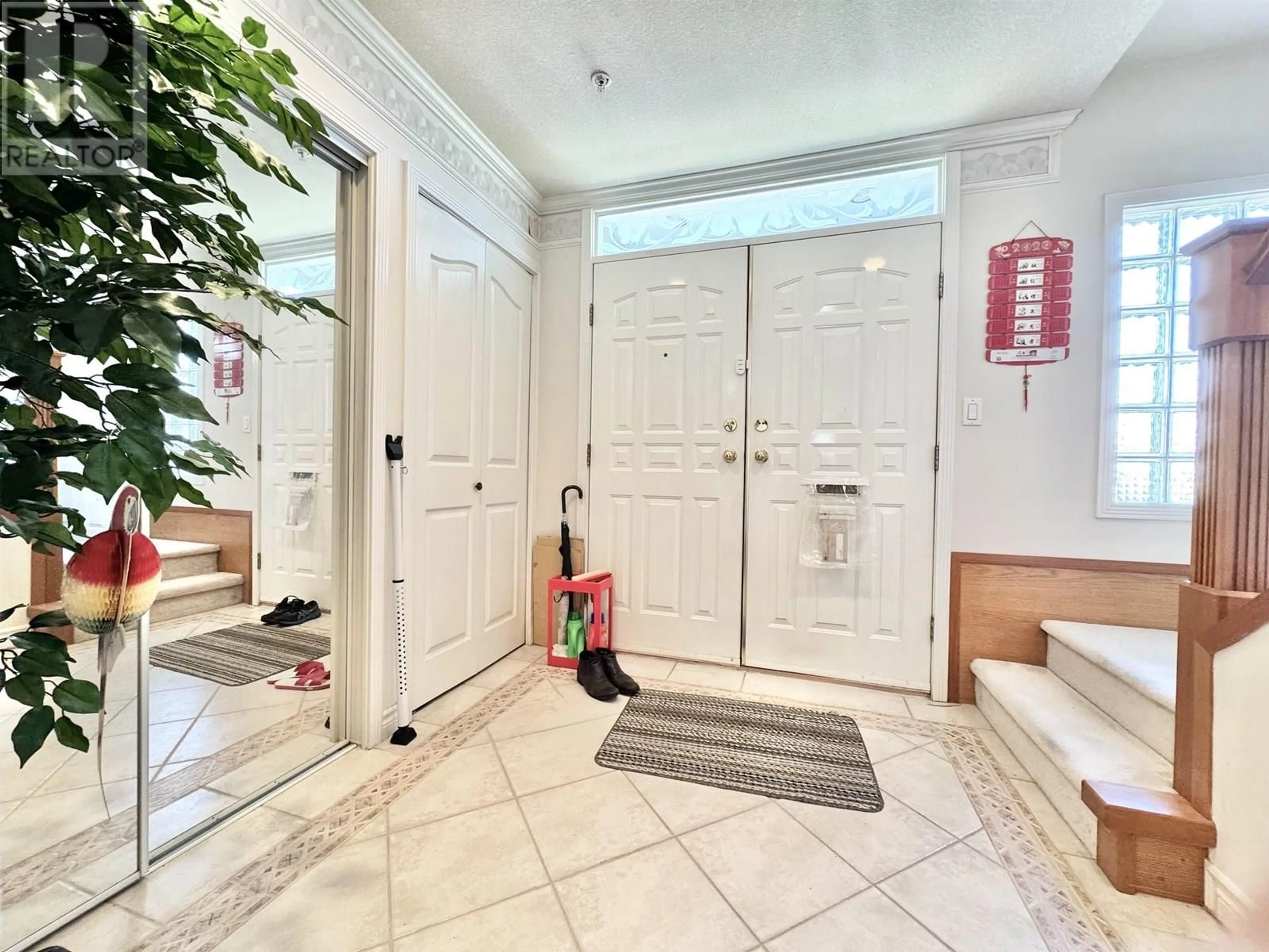 Indoor foyer for 3632 28TH AVENUE, Vancouver British Columbia V5R1T7