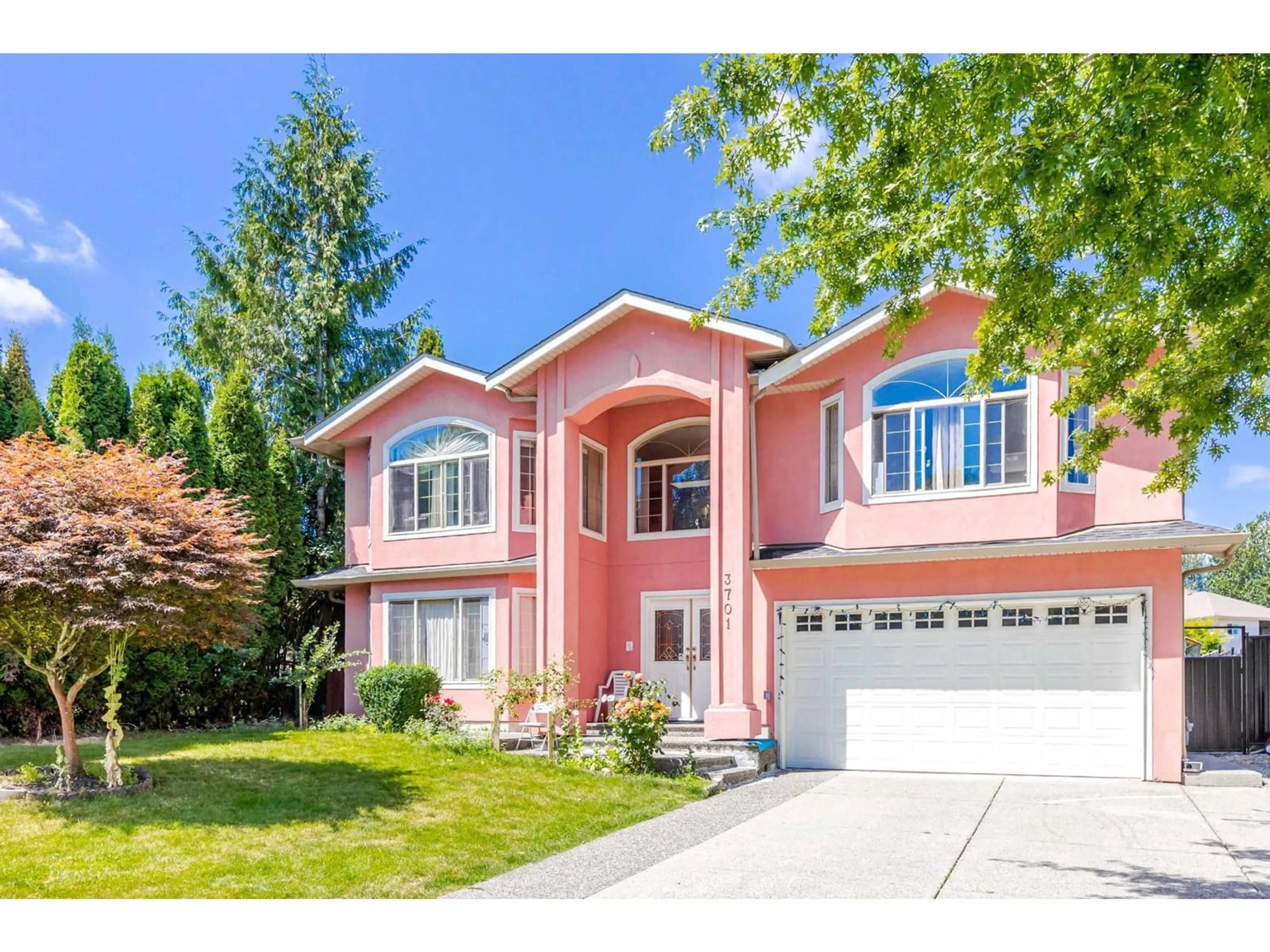 Home with vinyl exterior material, street for 3701 BLUE JAY, Abbotsford British Columbia V2T6R6