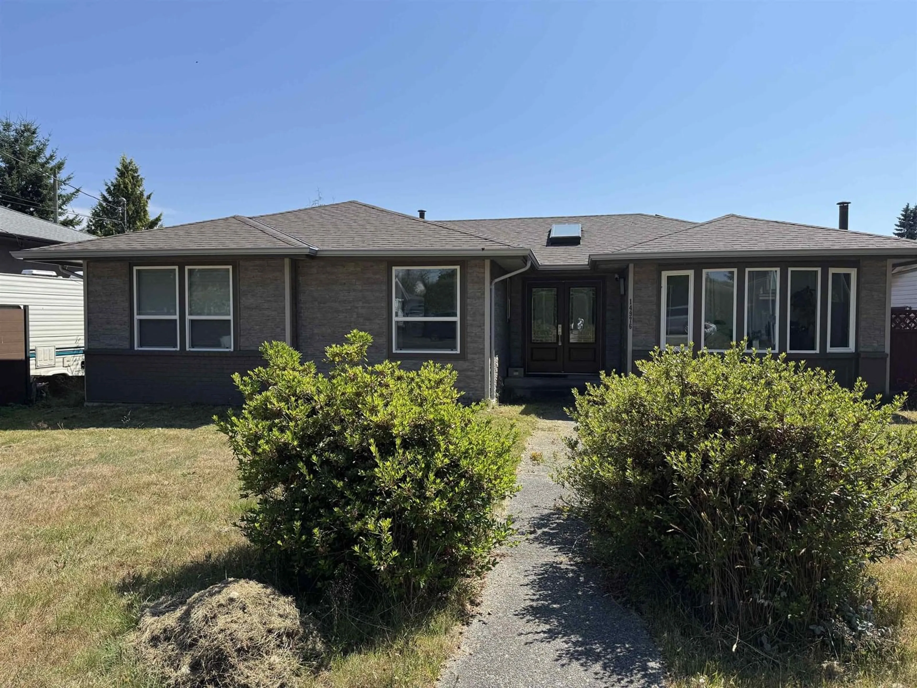 Unknown for 14976 96, Surrey British Columbia V3R1E7