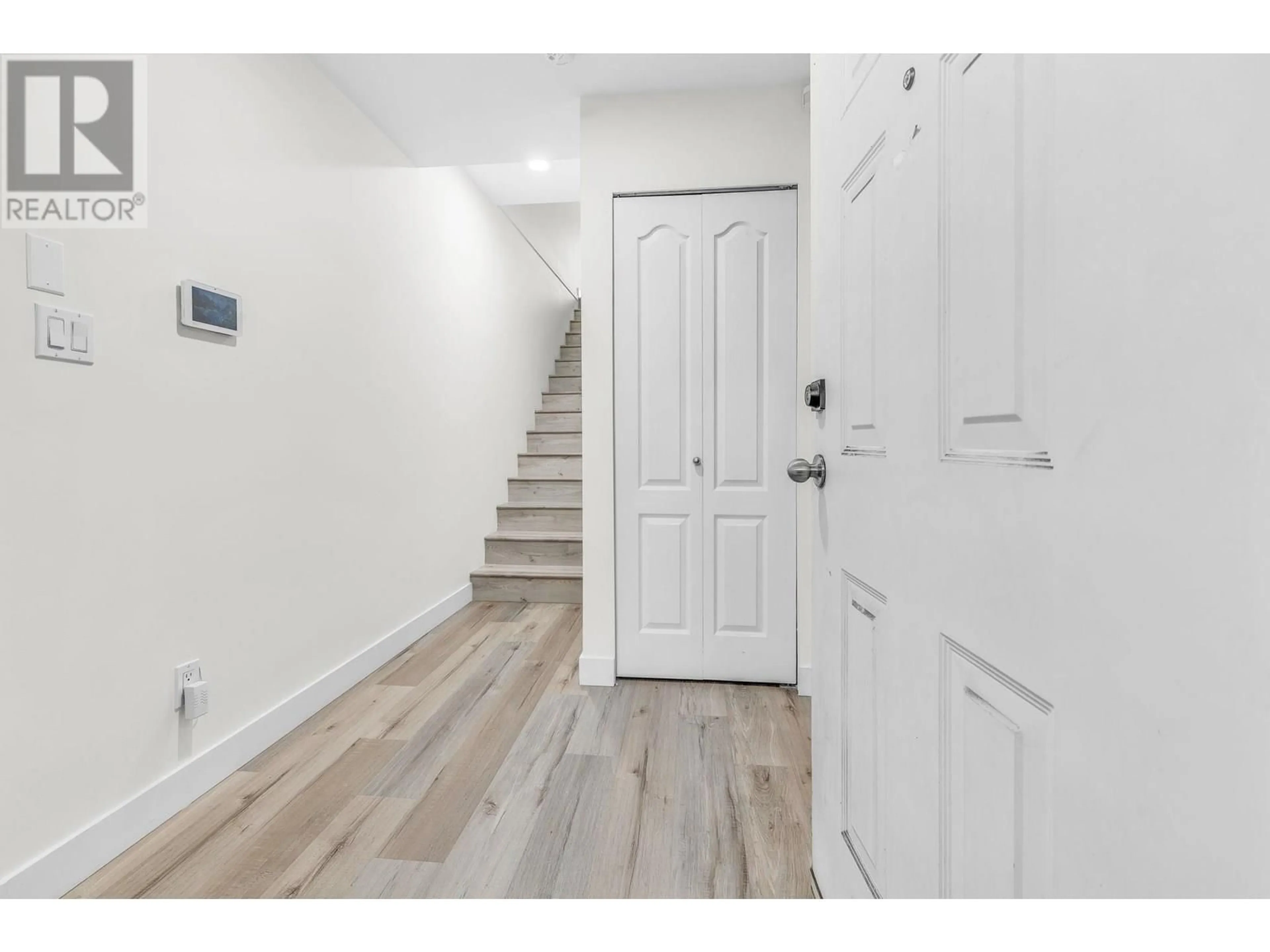 Indoor entryway for 22 - 22788 NORTON COURT, Richmond British Columbia V6V2W7