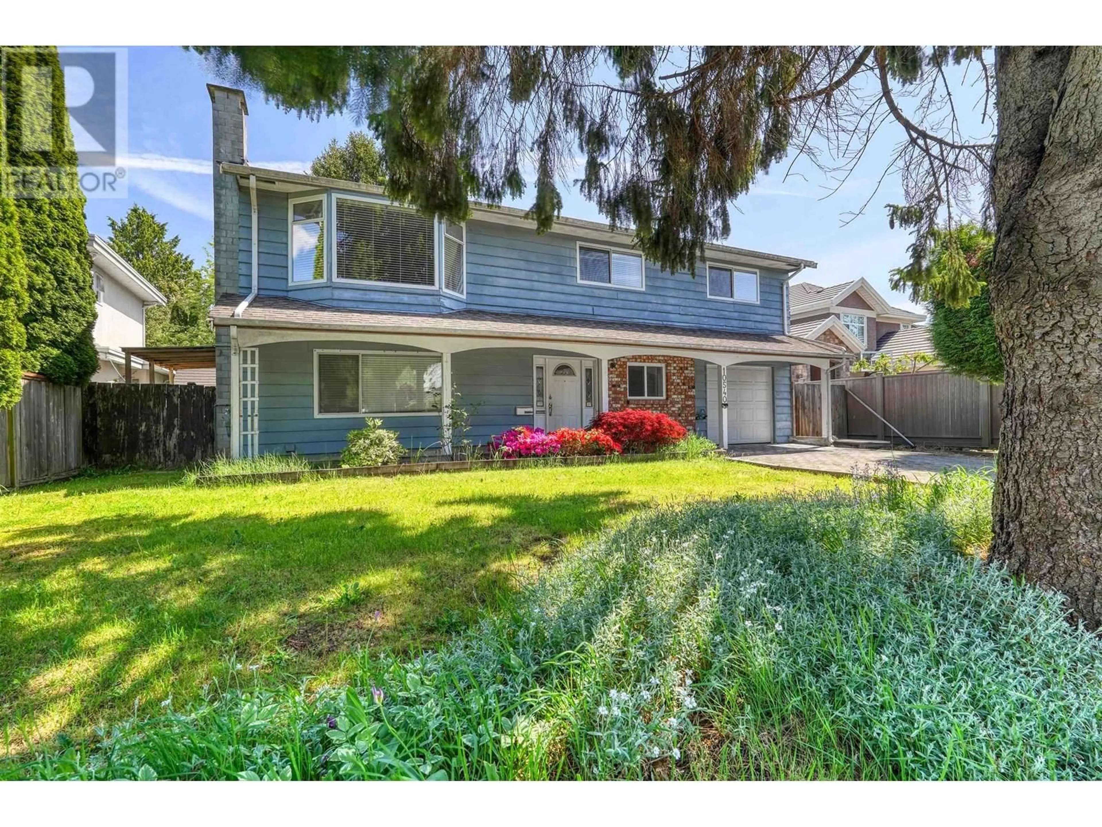 Home with vinyl exterior material, street for 10540 SORREL DRIVE, Richmond British Columbia V7E2B2