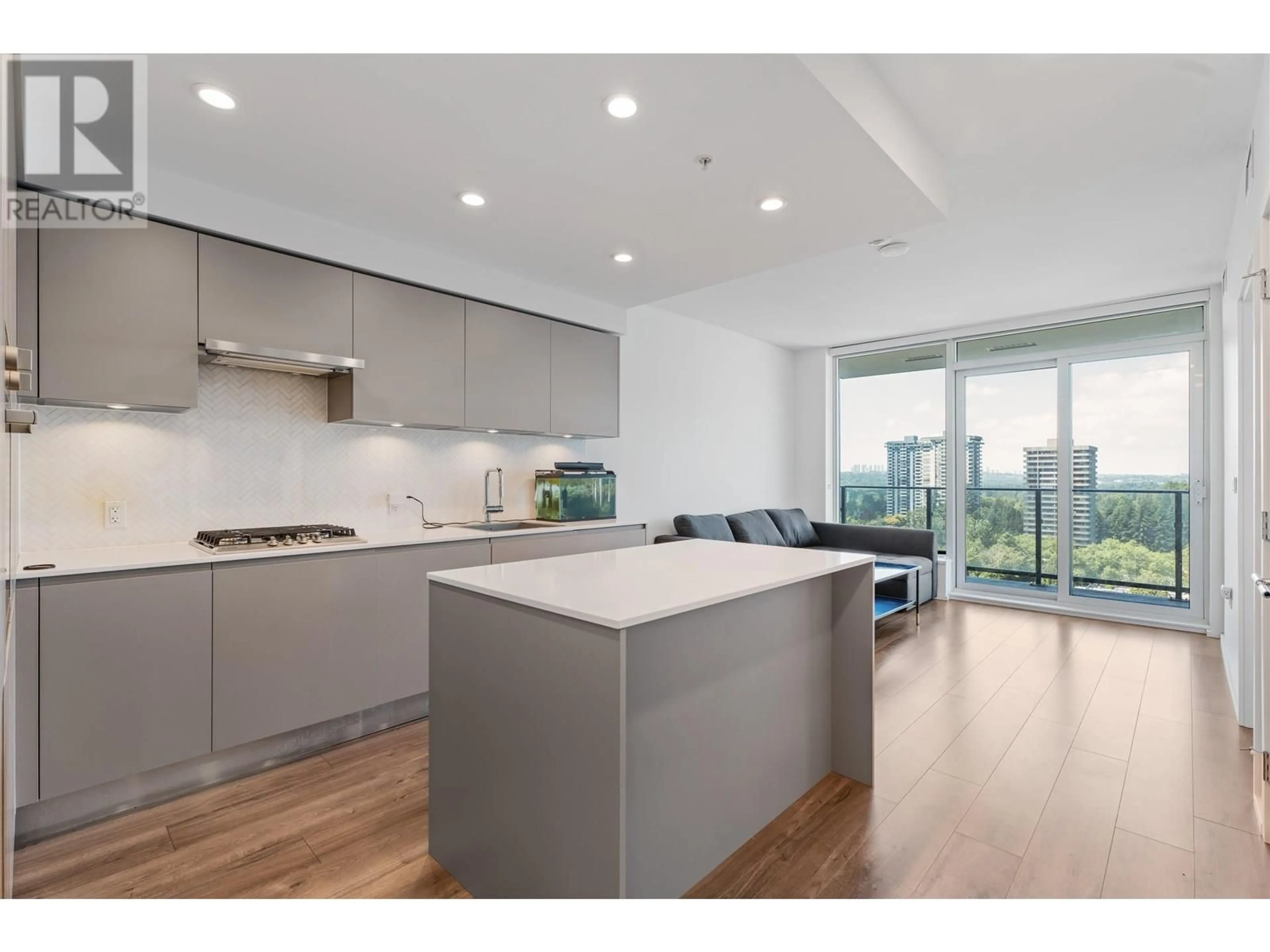 Open concept kitchen, unknown for 807 - 3809 EVERGREEN PLACE, Burnaby British Columbia V3J0M1