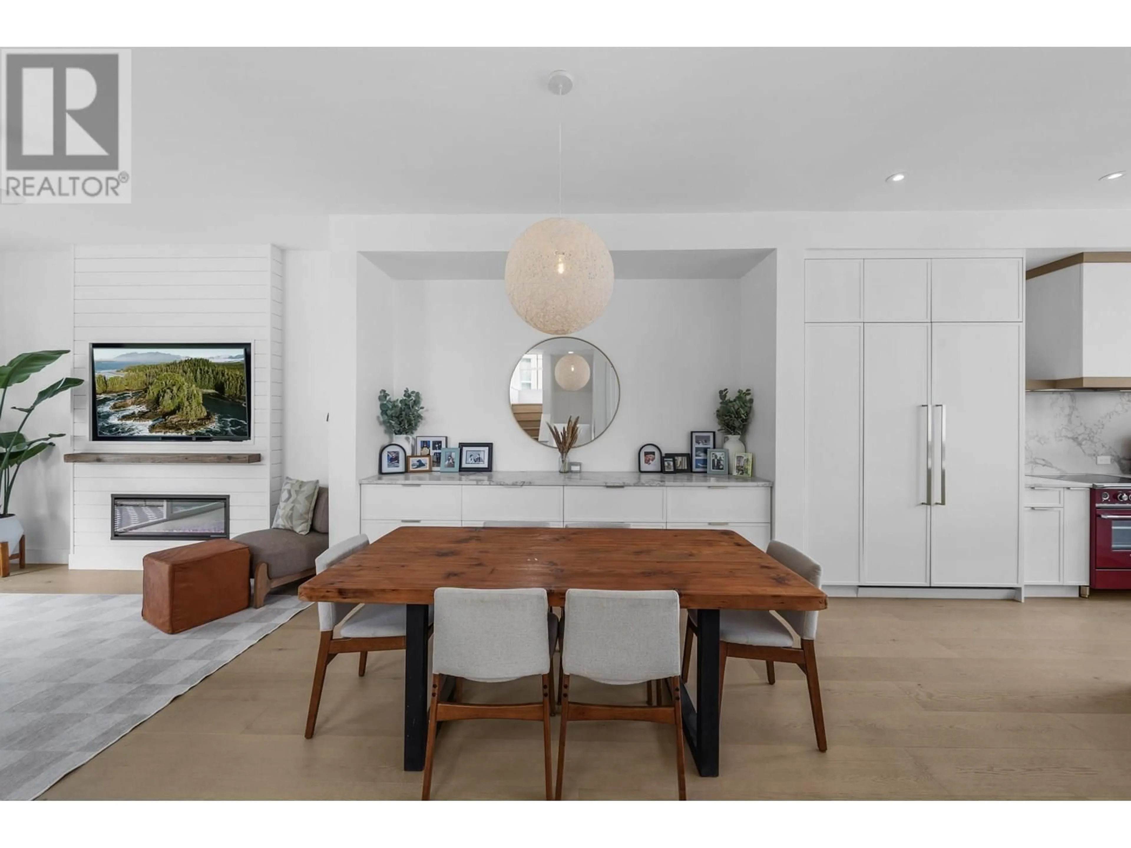 Dining room, wood/laminate floor for 13 - 4638 ORCA WAY, Tsawwassen British Columbia V4M0C2