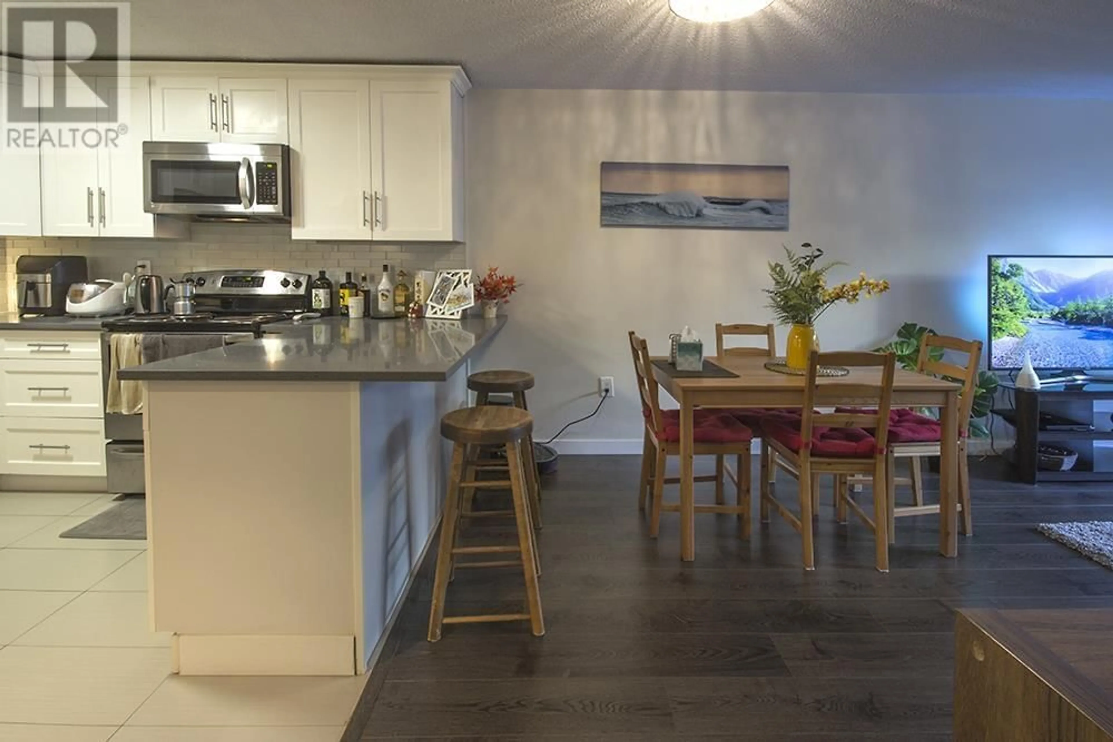 Open concept kitchen, unknown for 106 - 6651 MINORU BOULEVARD, Richmond British Columbia V6Y1Z2
