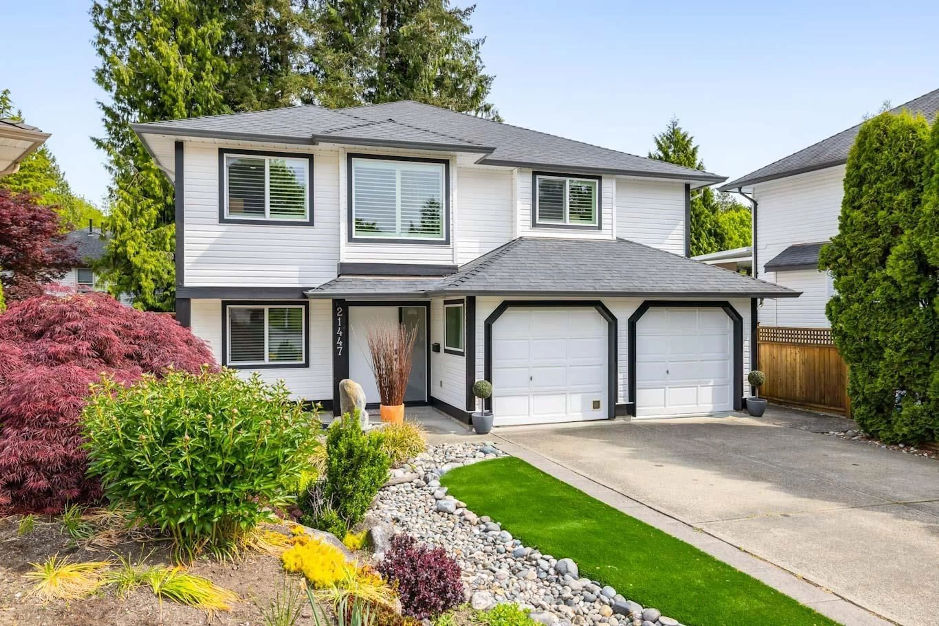 Home with vinyl exterior material, street for 21447 90A, Langley British Columbia V1M2N1