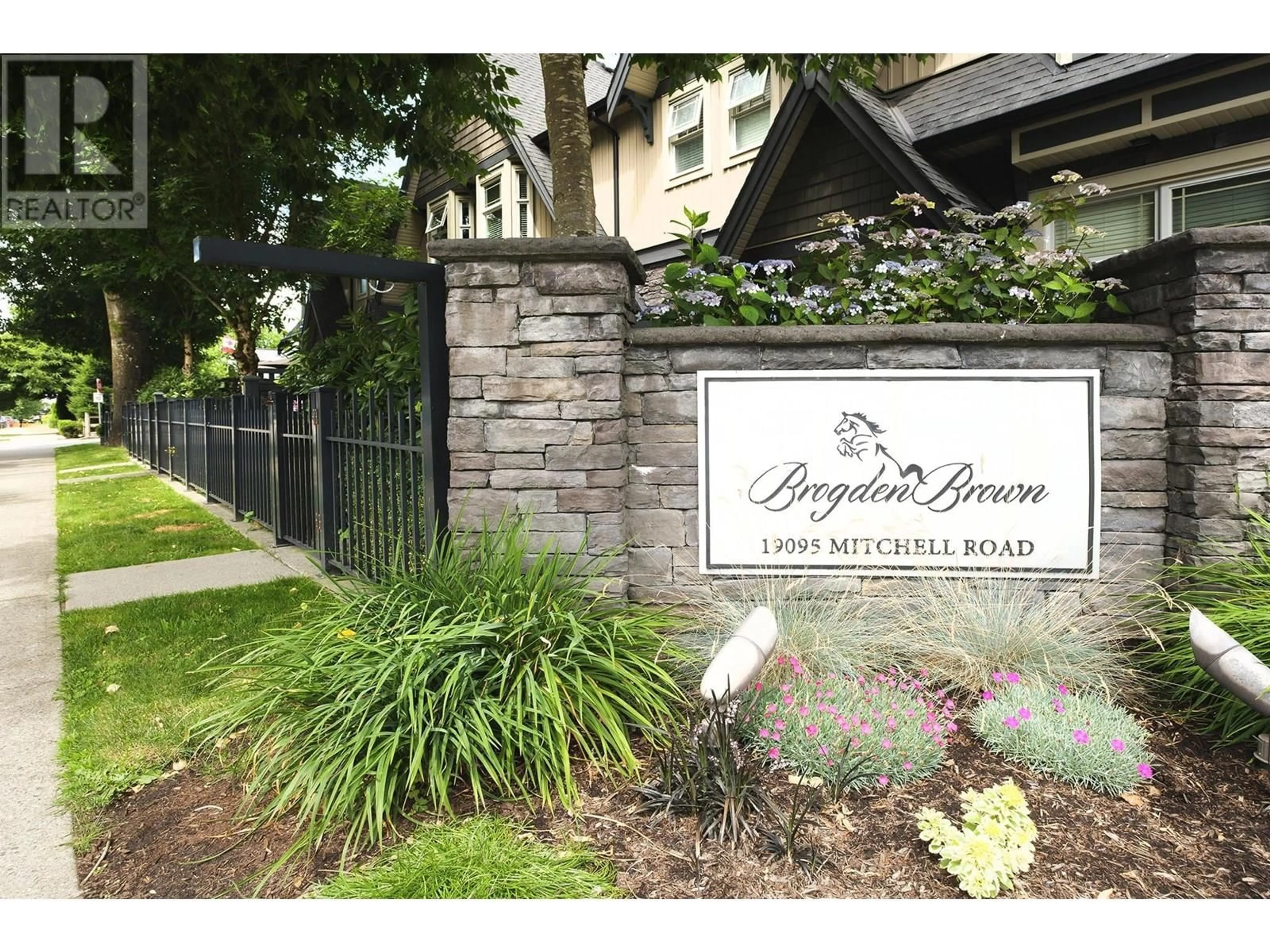Indoor foyer for 26 - 19095 MITCHELL ROAD, Pitt Meadows British Columbia V3Y0G2