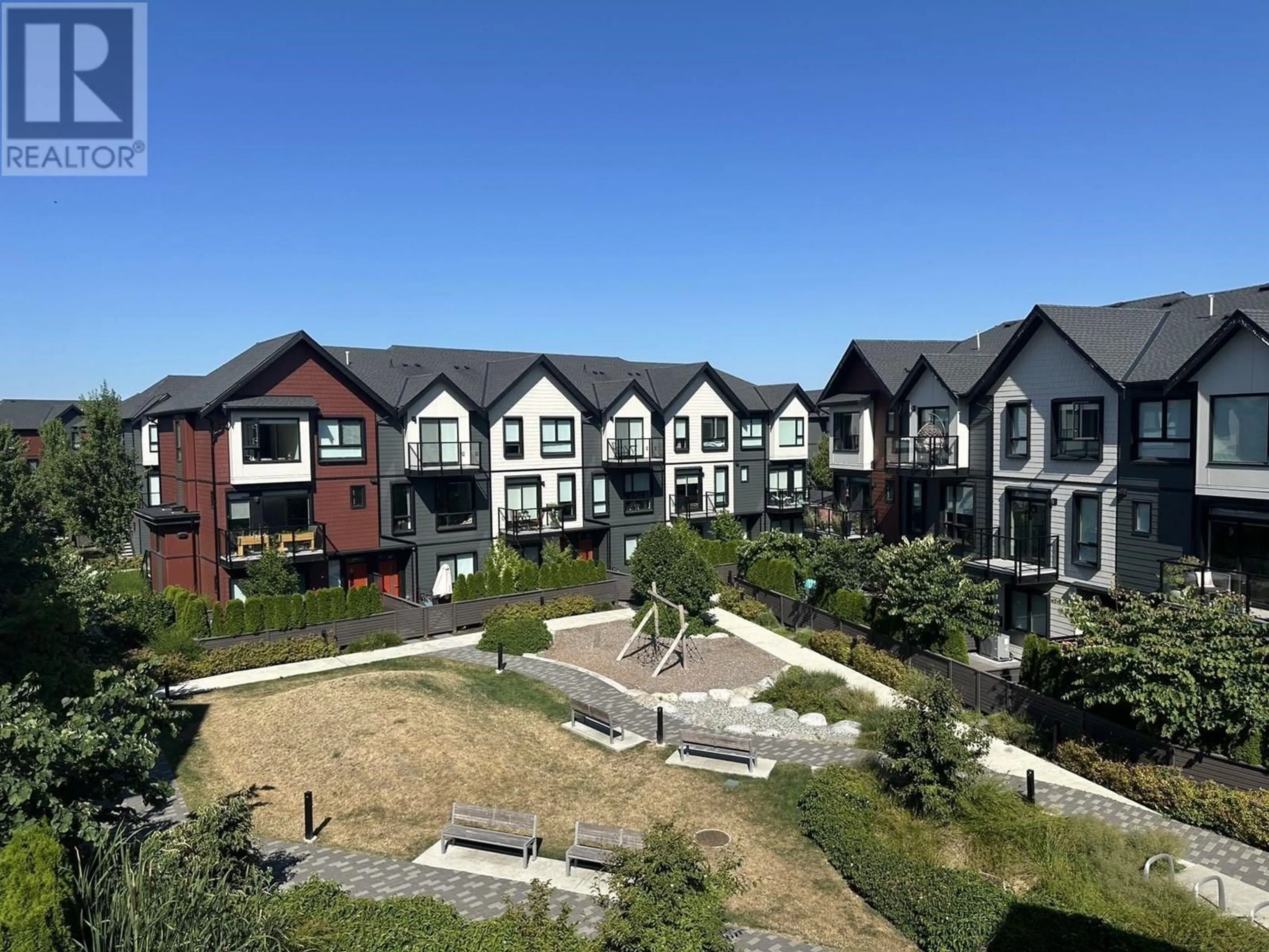 A pic from outside/outdoor area/front of a property/back of a property/a pic from drone, unknown for 151 - 4738 HEMLOCK WAY, Tsawwassen British Columbia V4M0E3