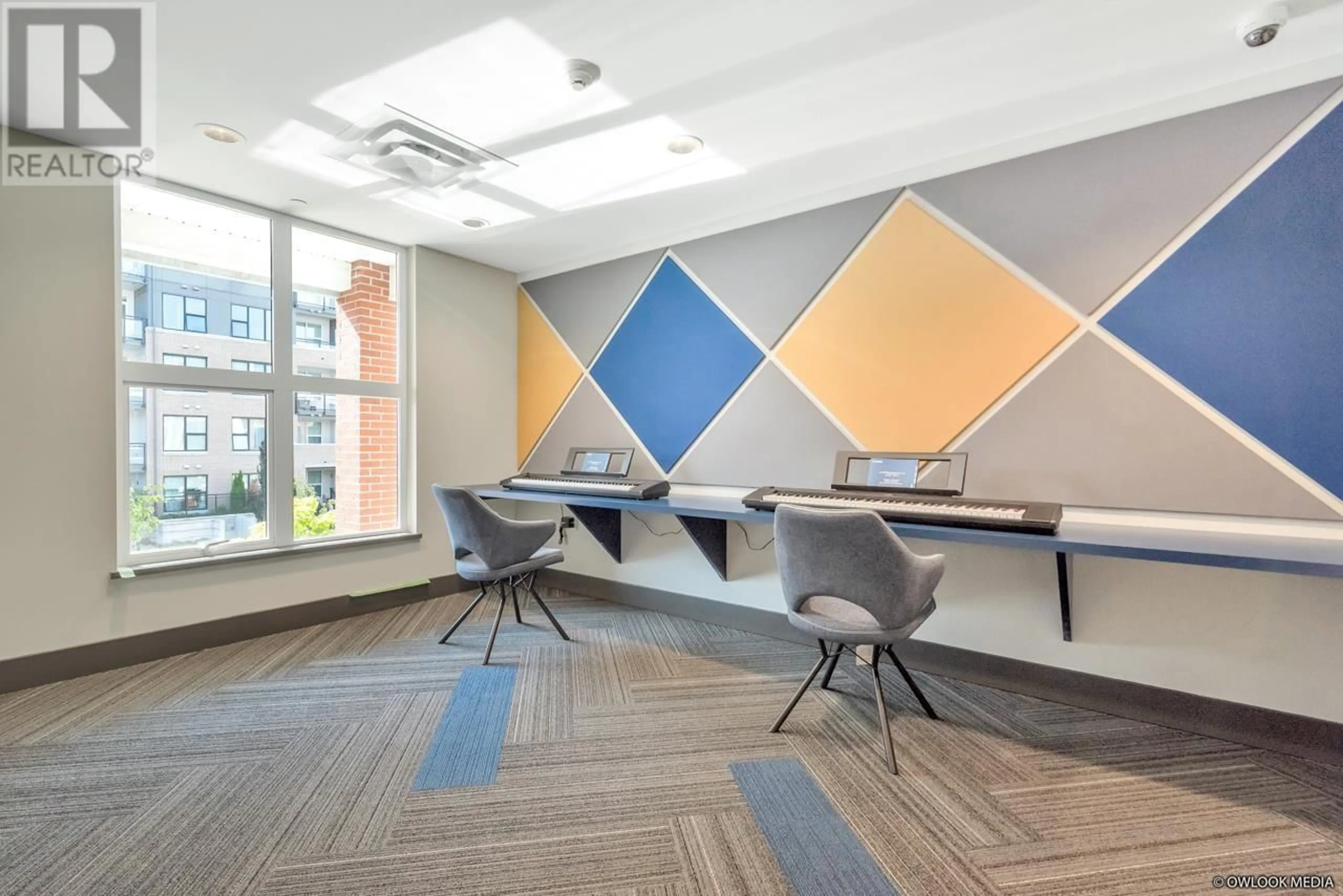 Indoor foyer for 225 - 9551 ALEXANDRA ROAD, Richmond British Columbia V6X0S6