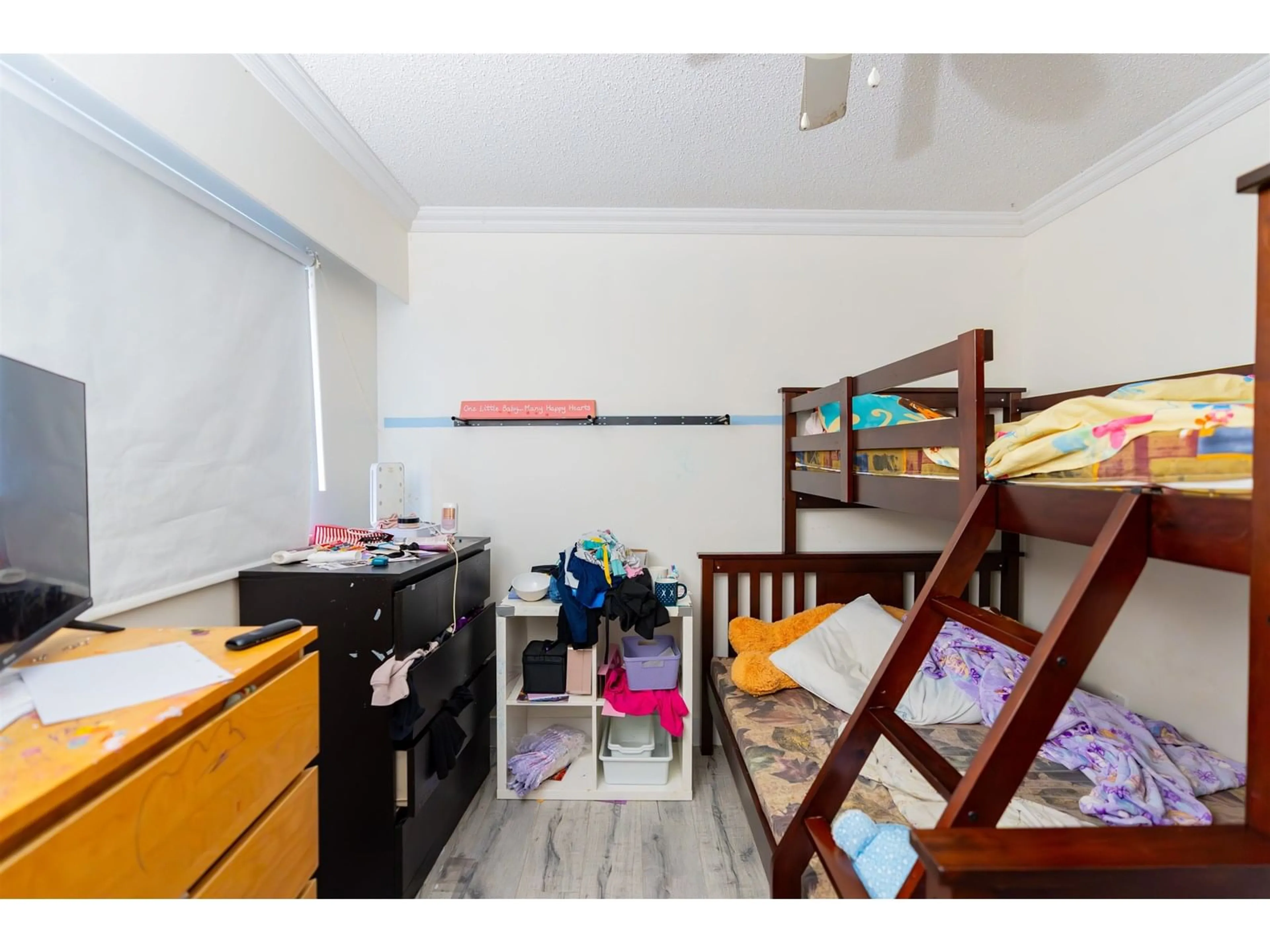 A pic of a room for 2337 WAKEFIELD, Langley British Columbia V3V1V5