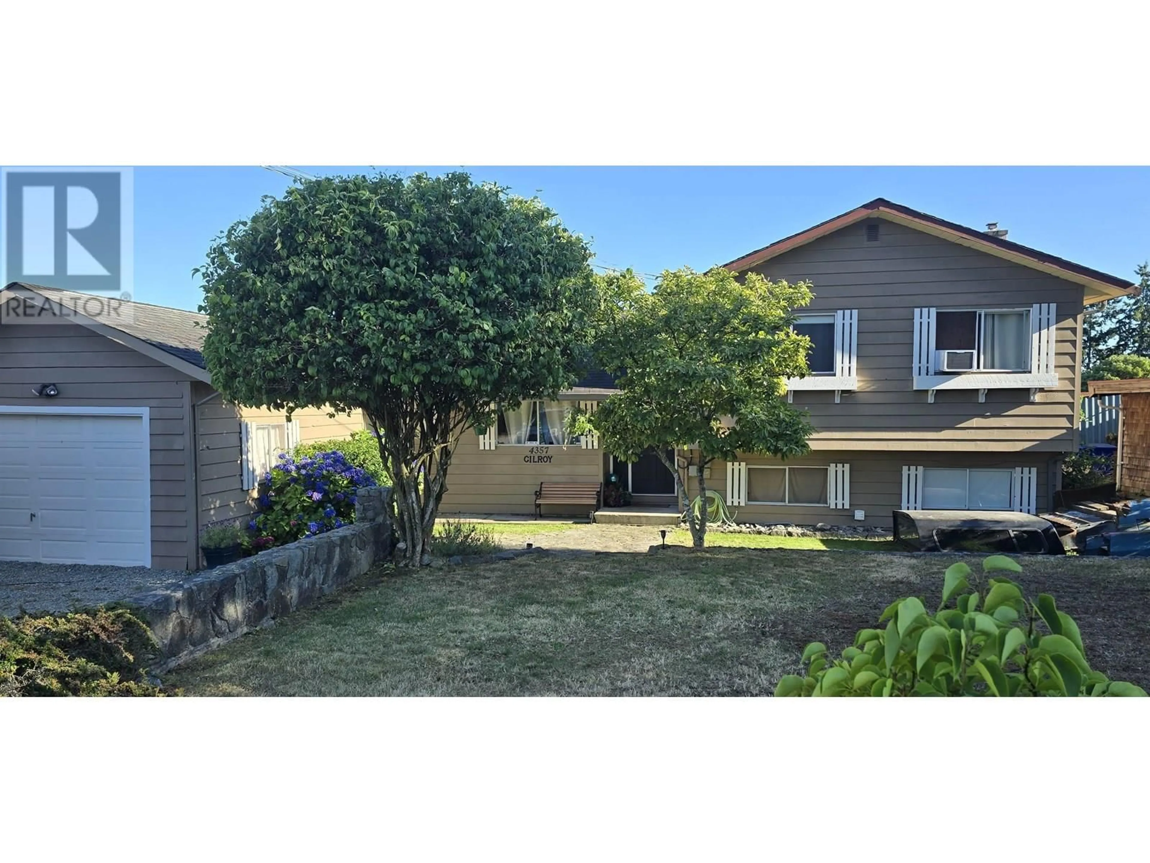 A pic from outside/outdoor area/front of a property/back of a property/a pic from drone, street for 4357 MARBLE ROAD, Sechelt British Columbia V7Z0B1