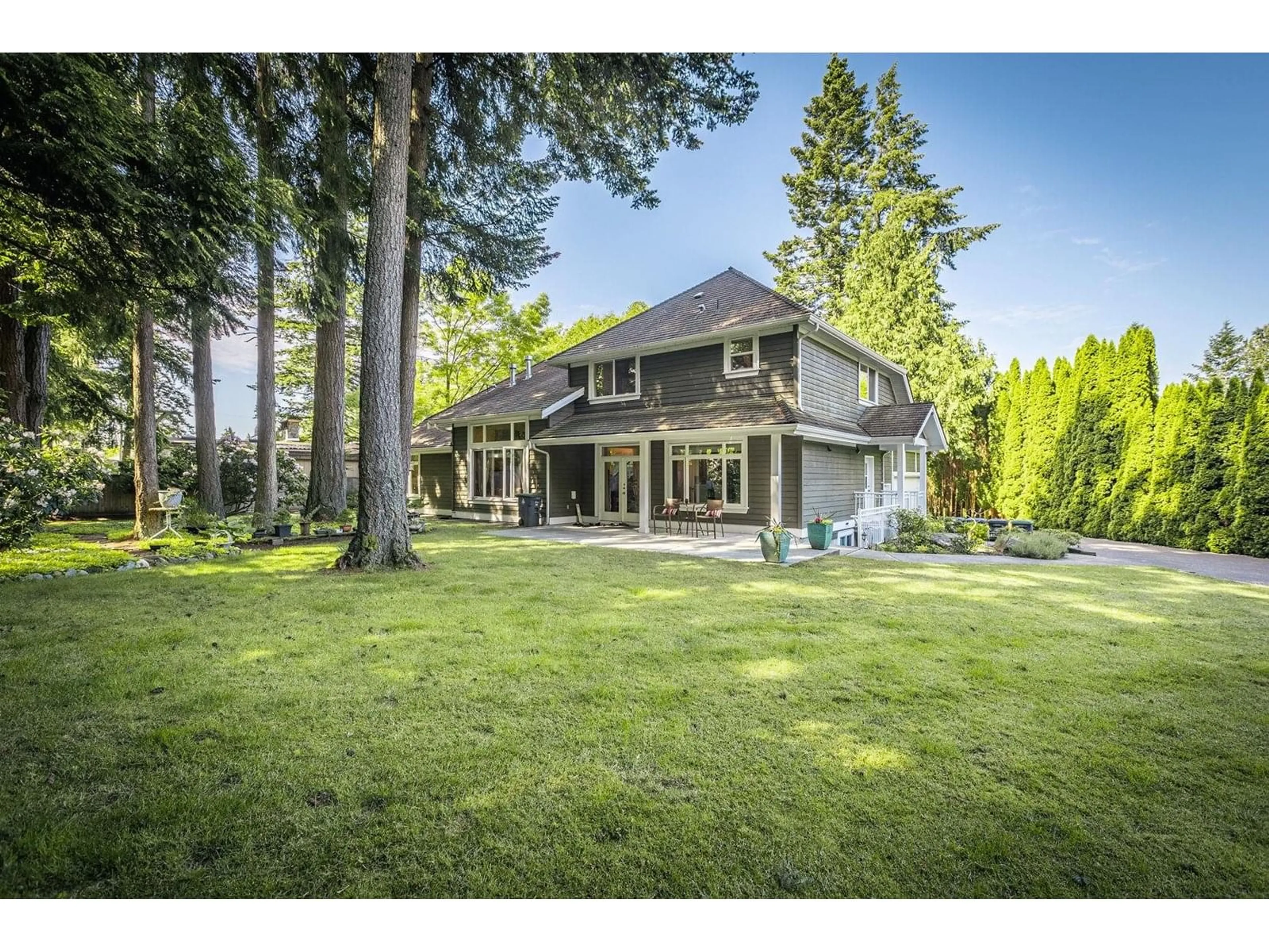 A pic from outside/outdoor area/front of a property/back of a property/a pic from drone, water/lake/river/ocean view for 2020 134, Surrey British Columbia V4A9N8