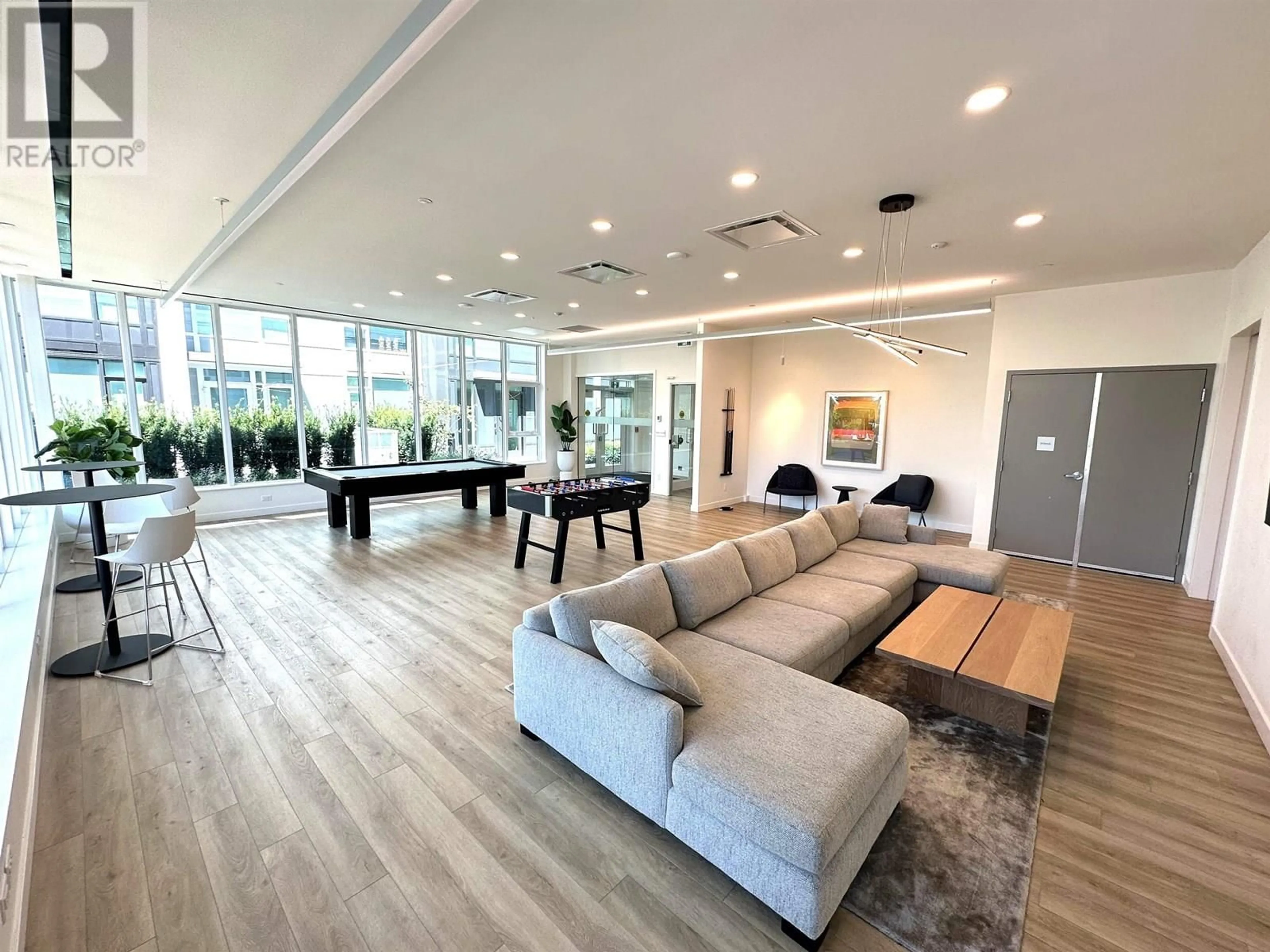 Living room with furniture, unknown for 1204 - 318 ALDERSON AVENUE, Coquitlam British Columbia V3K0J1