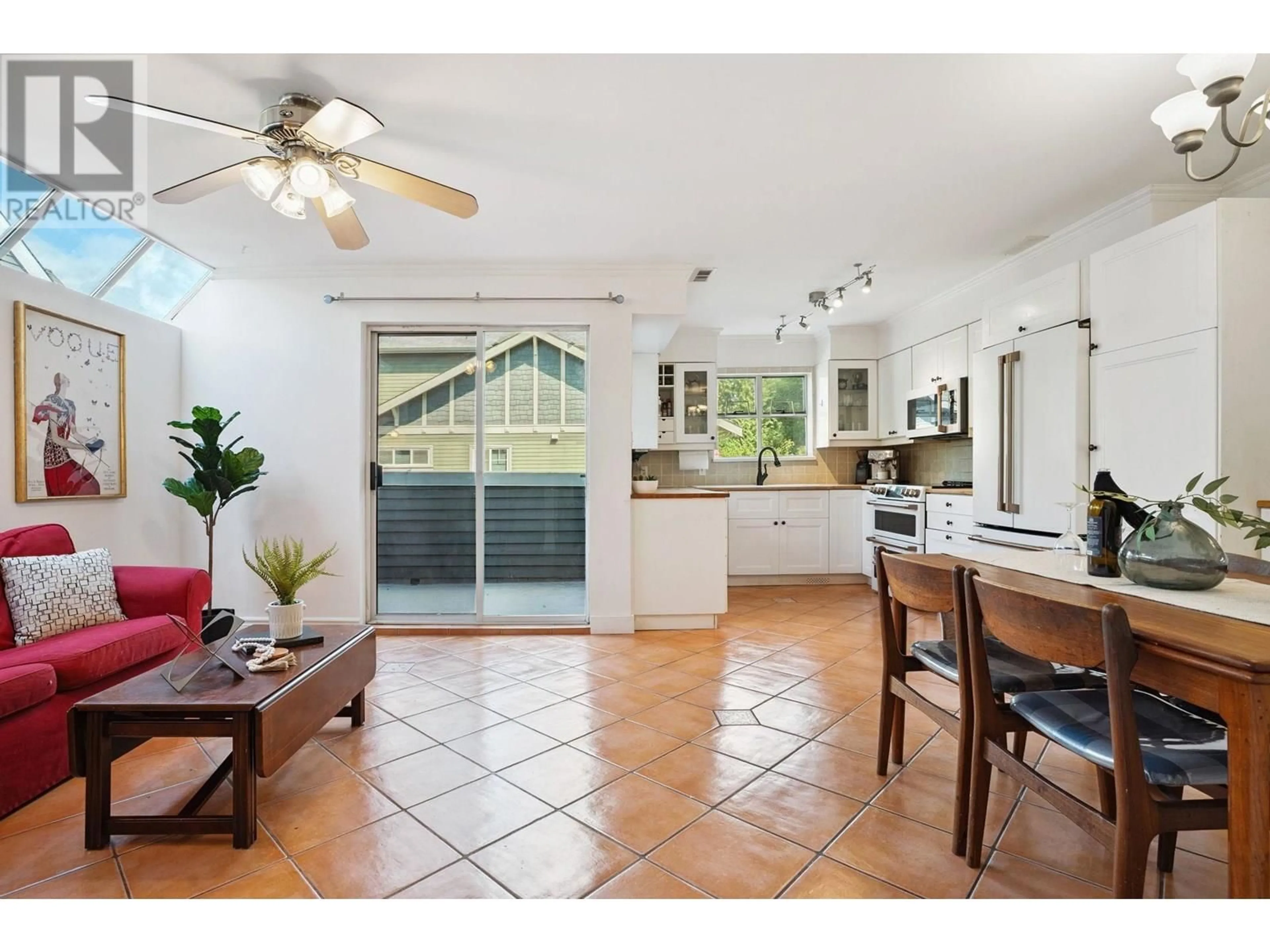 Open concept kitchen, ceramic/tile floor for 2 - 3347 DEWDNEY TRUNK ROAD, Port Moody British Columbia V3H2E4