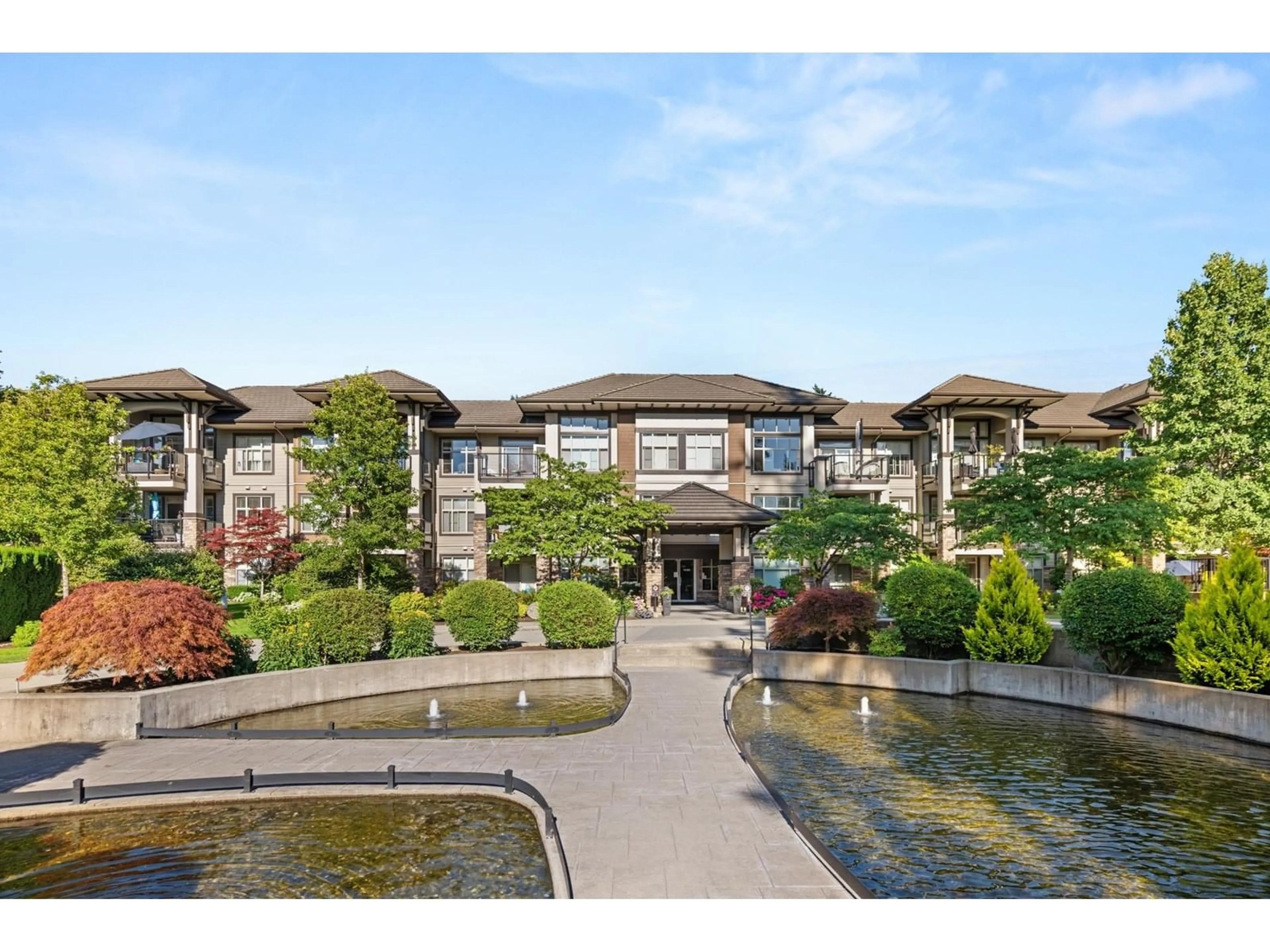 A pic from outside/outdoor area/front of a property/back of a property/a pic from drone, water/lake/river/ocean view for 113 - 15185 36, Surrey British Columbia V3Z4R3