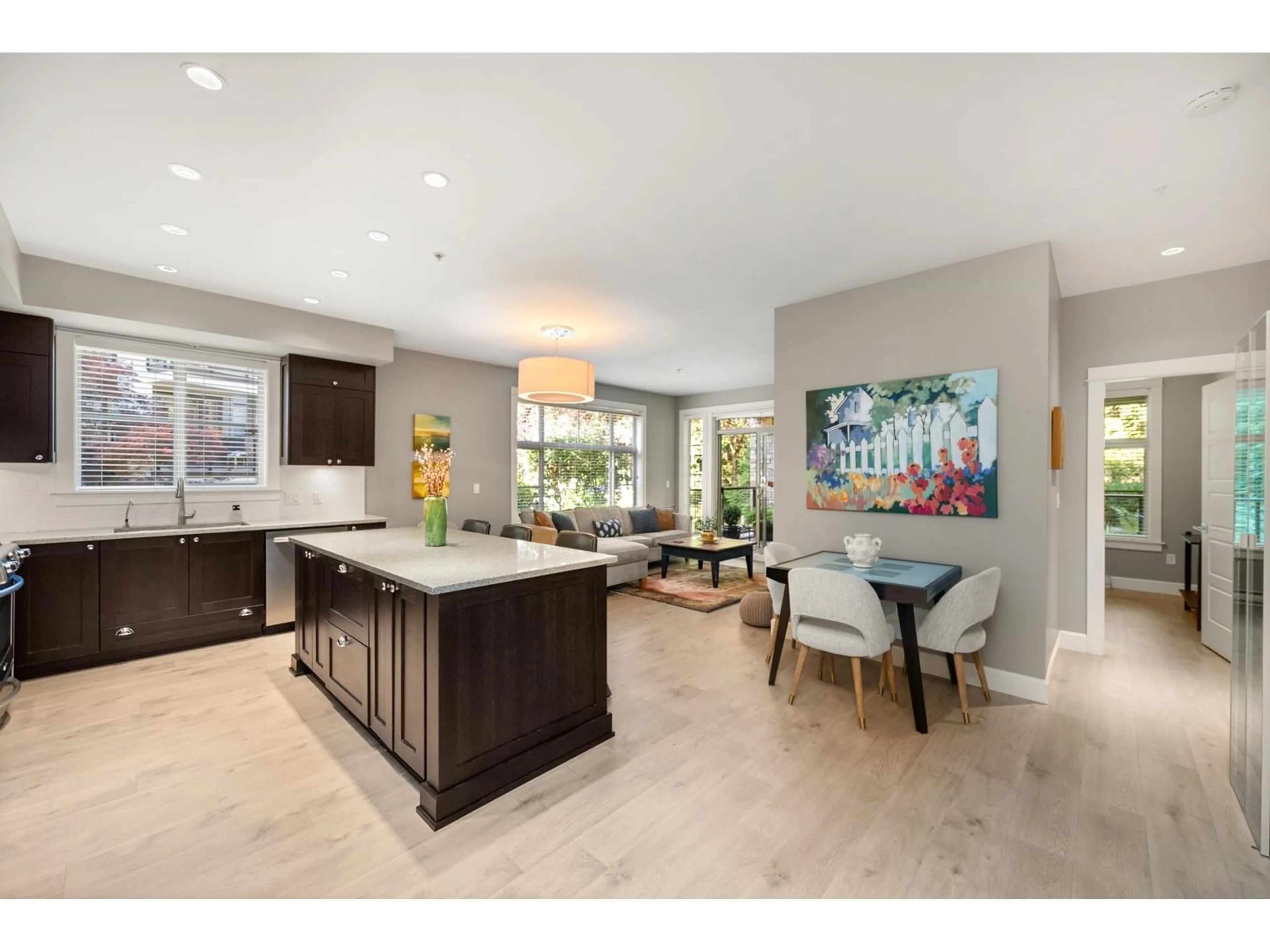 Open concept kitchen, ceramic/tile floor for 113 - 15185 36, Surrey British Columbia V3Z4R3
