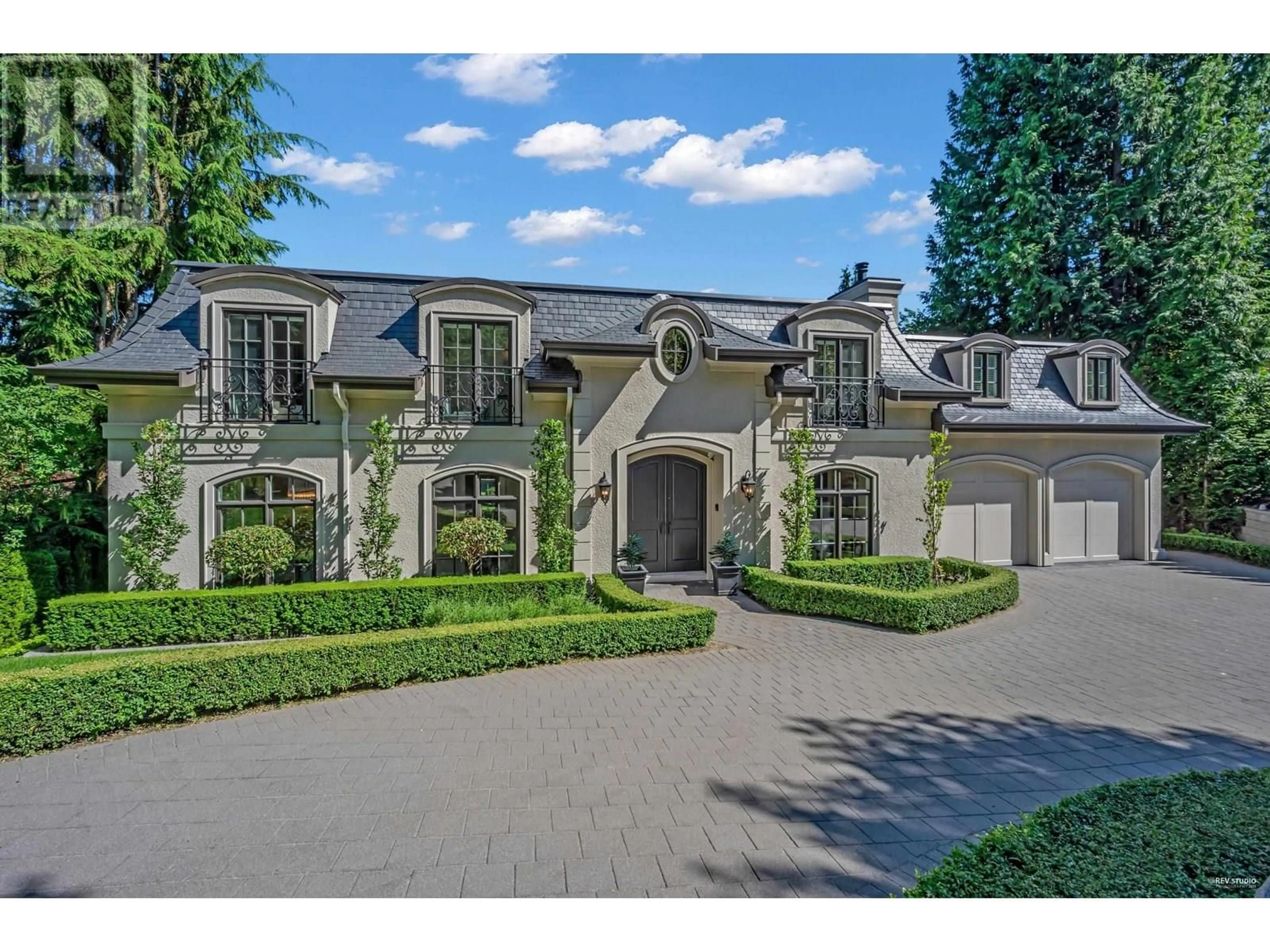 Home with brick exterior material, street for 606 BARNHAM ROAD, West Vancouver British Columbia V7S1T5