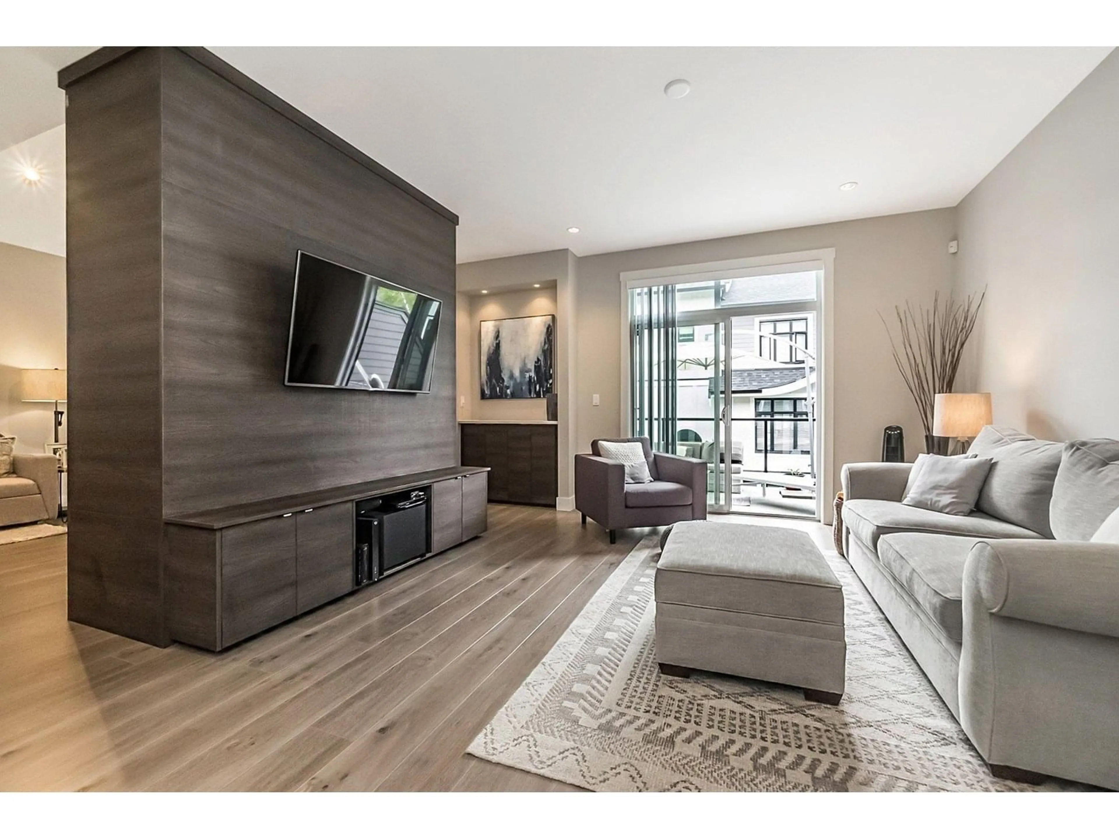 Living room with furniture, unknown for 69 - 15677 28, Surrey British Columbia V3Z0E5