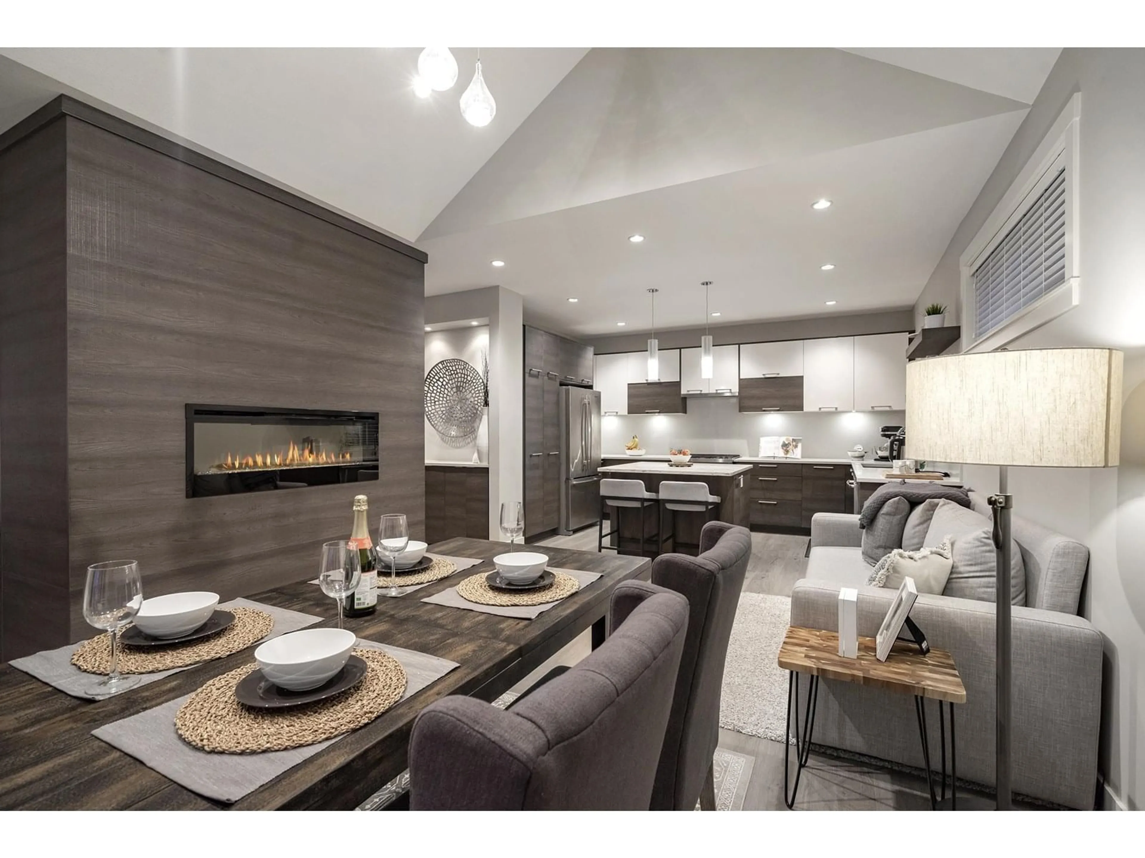 Open concept kitchen, wood/laminate floor for 69 - 15677 28, Surrey British Columbia V3Z0E5