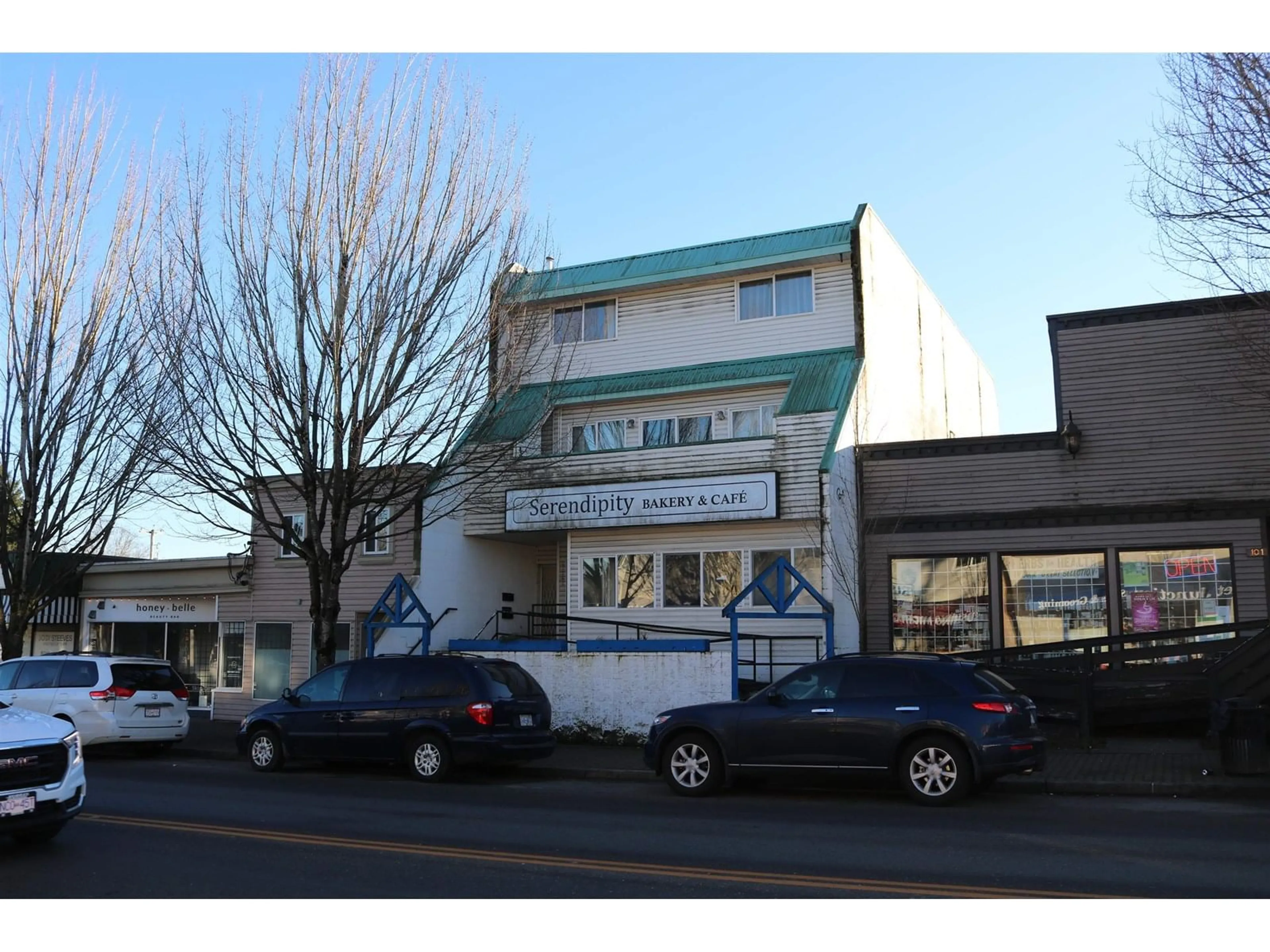 Unknown for 201 - 27262 FRASER, Langley British Columbia V4W3P8