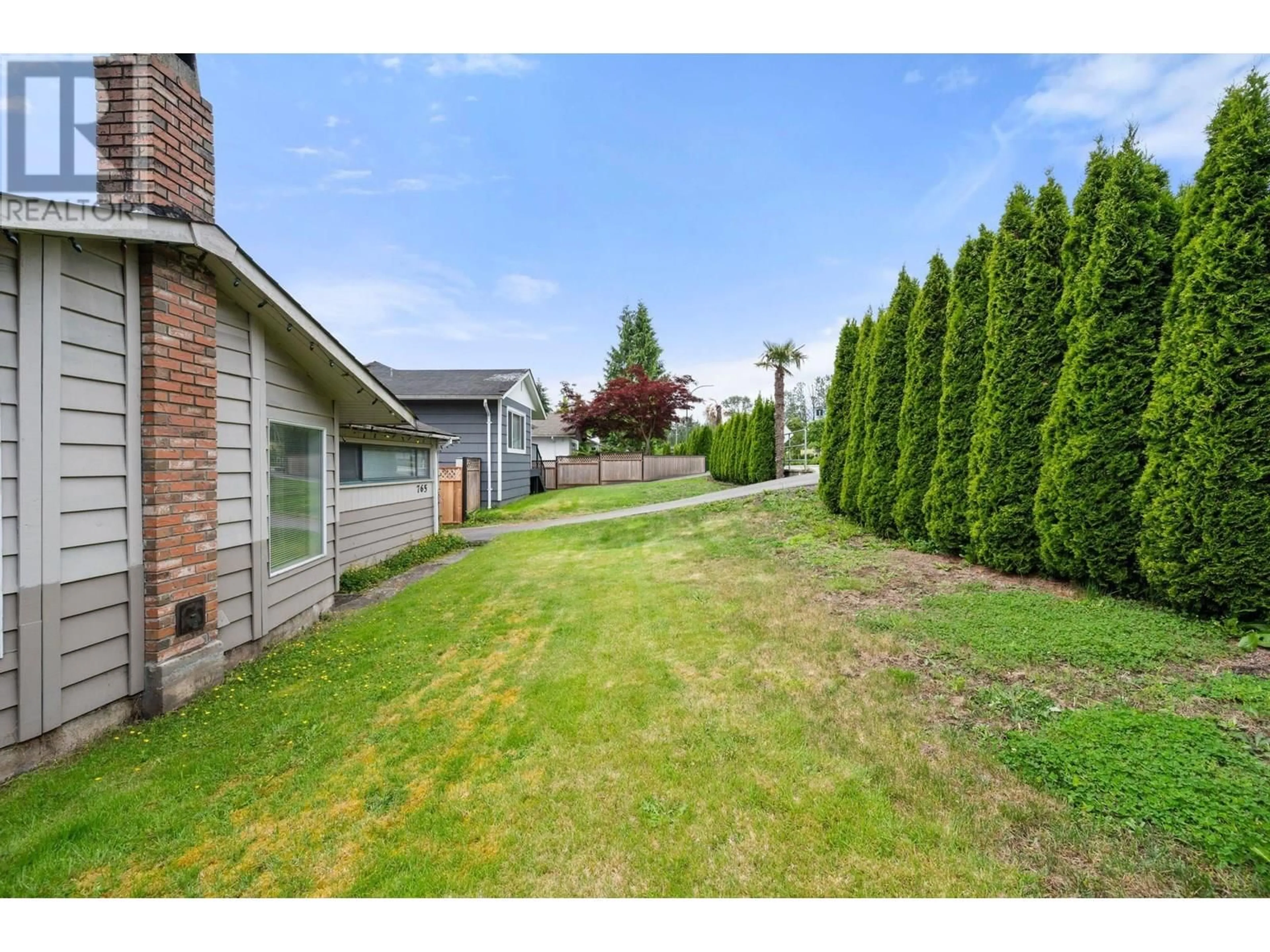 Patio, unknown for 765 LYNN VALLEY ROAD, North Vancouver British Columbia V7J1Z5