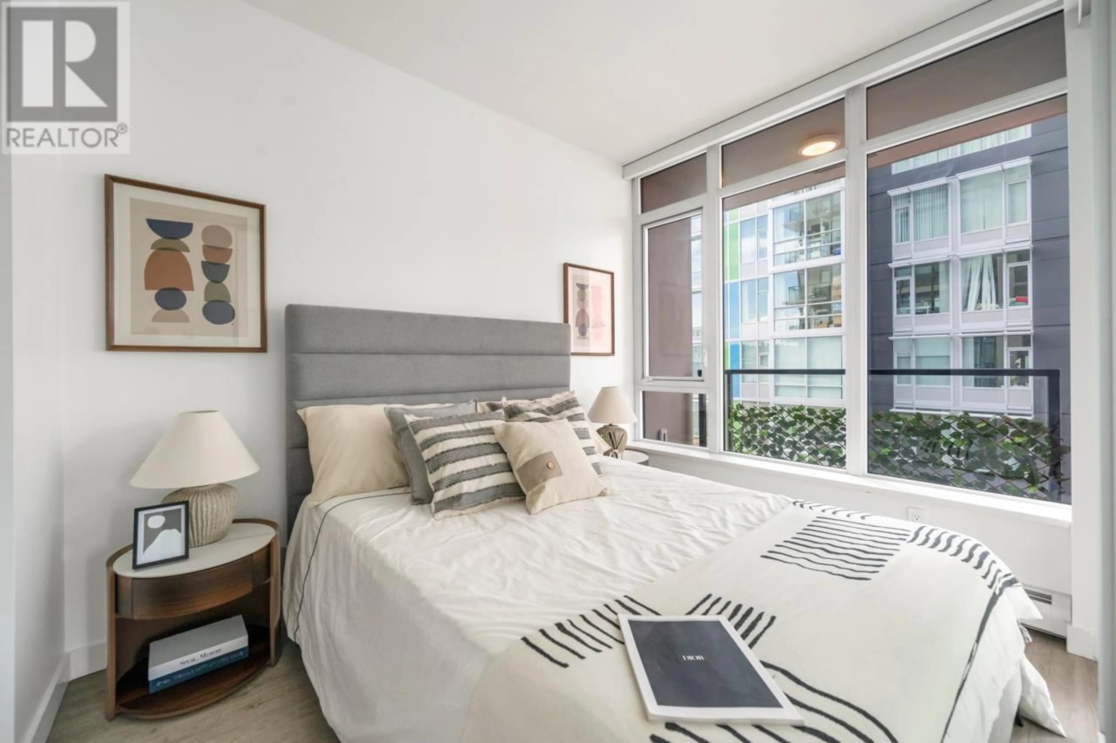 Bedroom with bed, unknown for 706 - 1788 ONTARIO STREET, Vancouver British Columbia V5T0G3