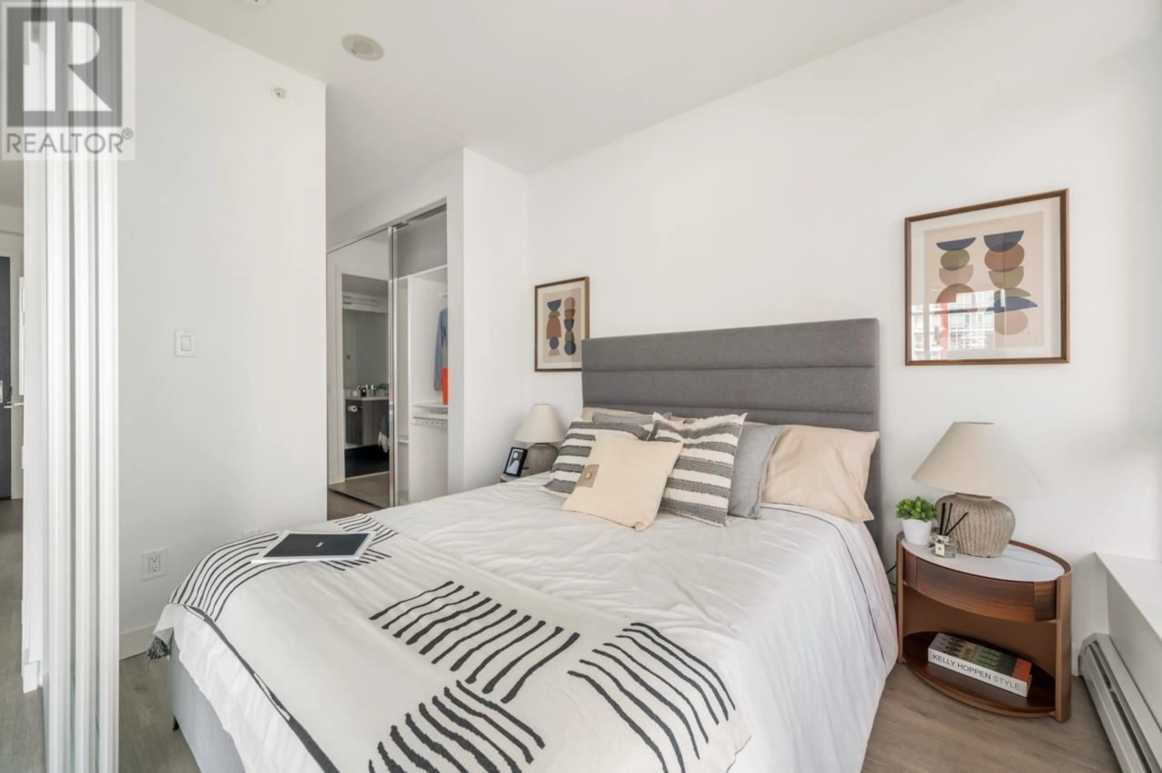 Bedroom with bed, unknown for 706 - 1788 ONTARIO STREET, Vancouver British Columbia V5T0G3