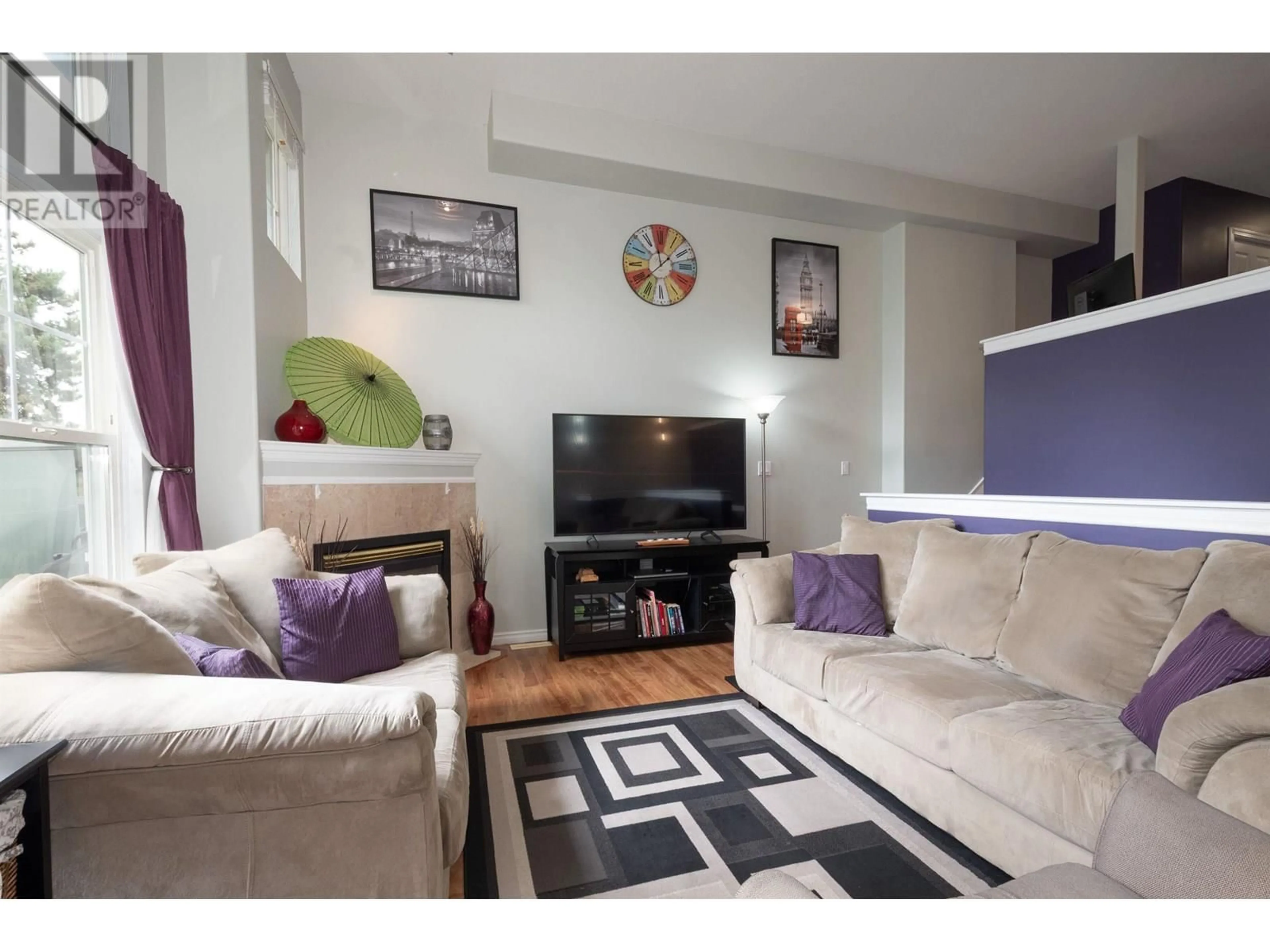 Living room with furniture, unknown for 24 - 11165 GILKER HILL ROAD, Maple Ridge British Columbia V2W1V5