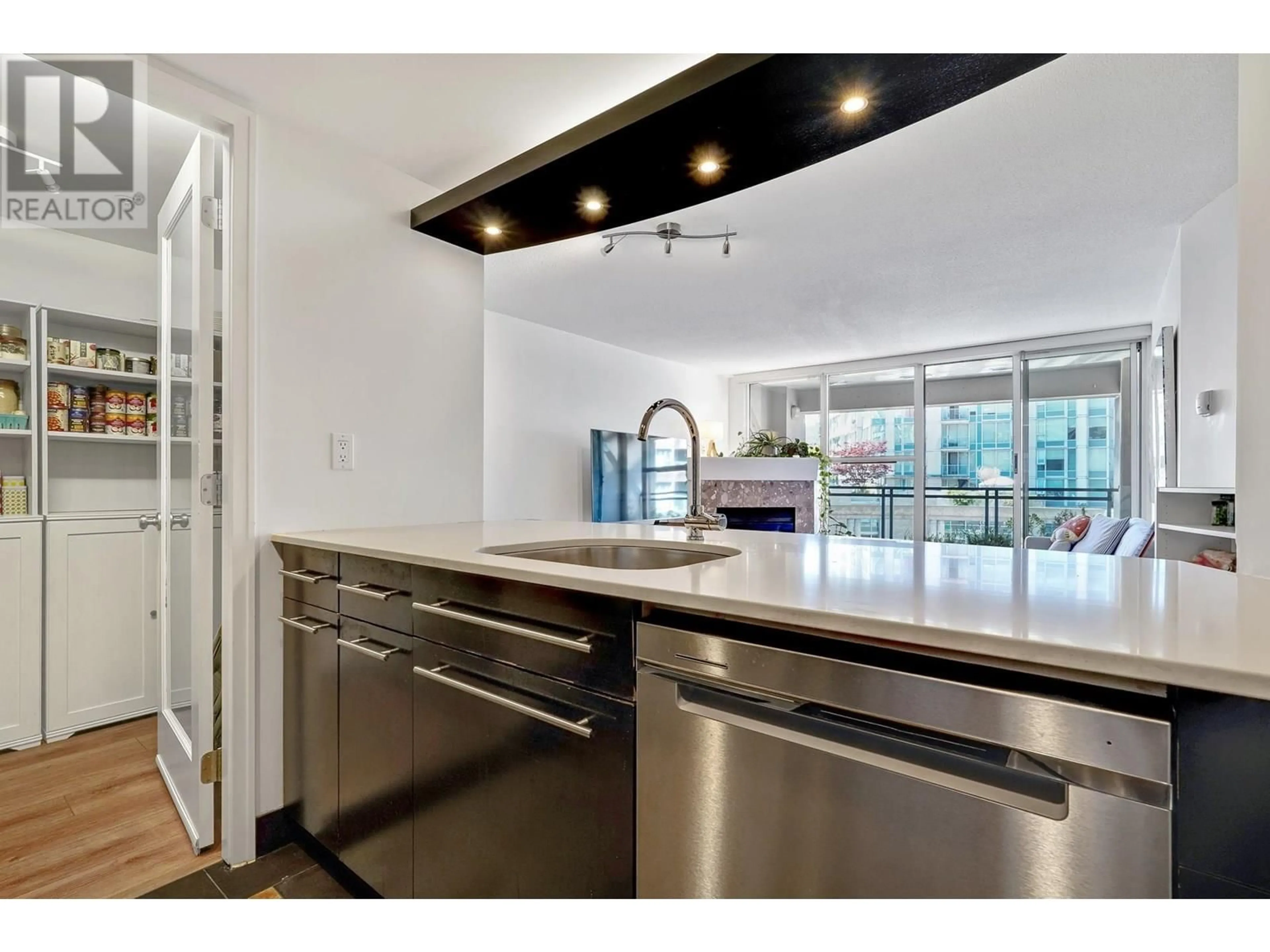 Unknown for 306 - 183 KEEFER PLACE, Vancouver British Columbia V6B6B9