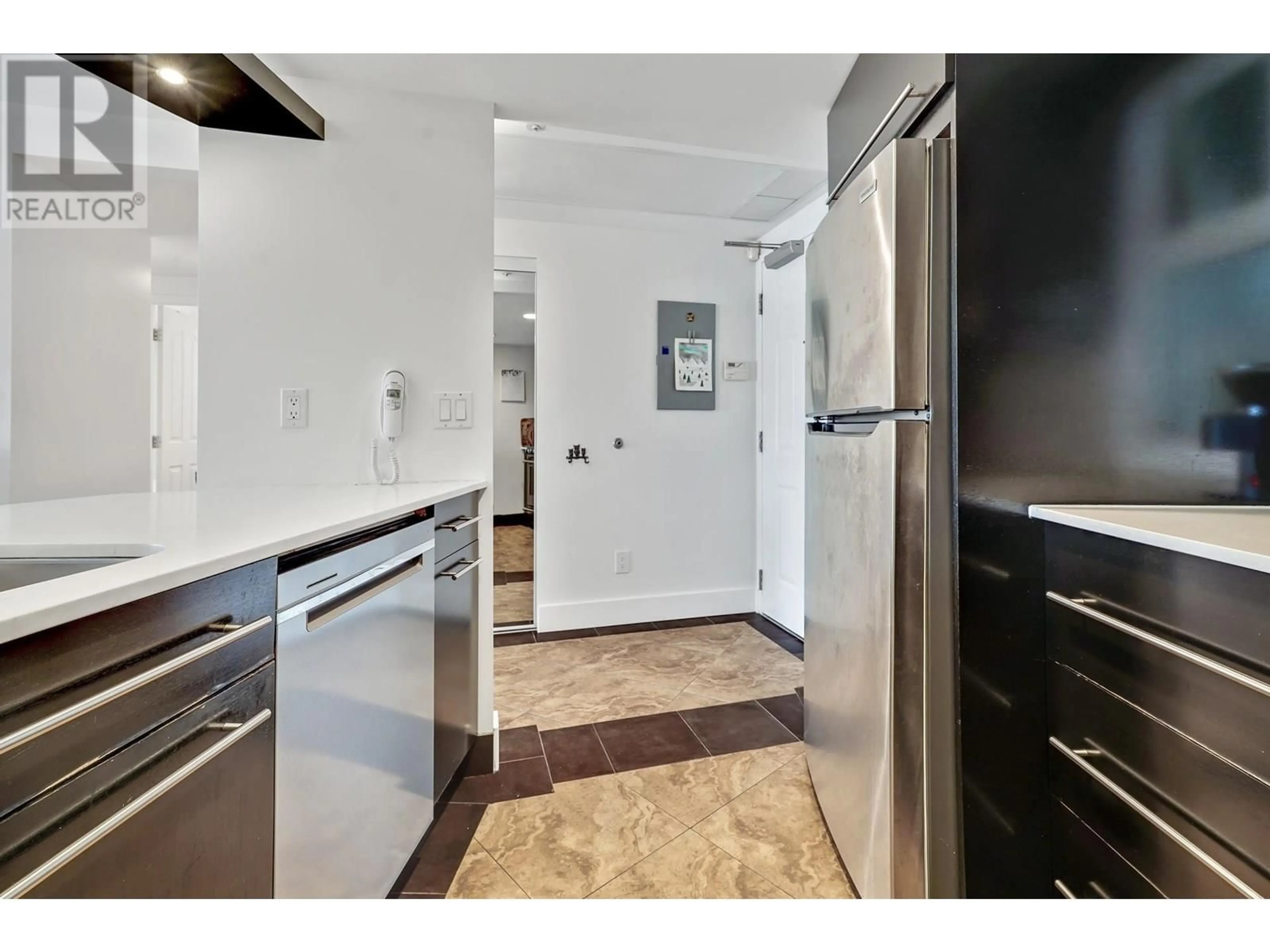 Standard kitchen, unknown for 306 - 183 KEEFER PLACE, Vancouver British Columbia V6B6B9