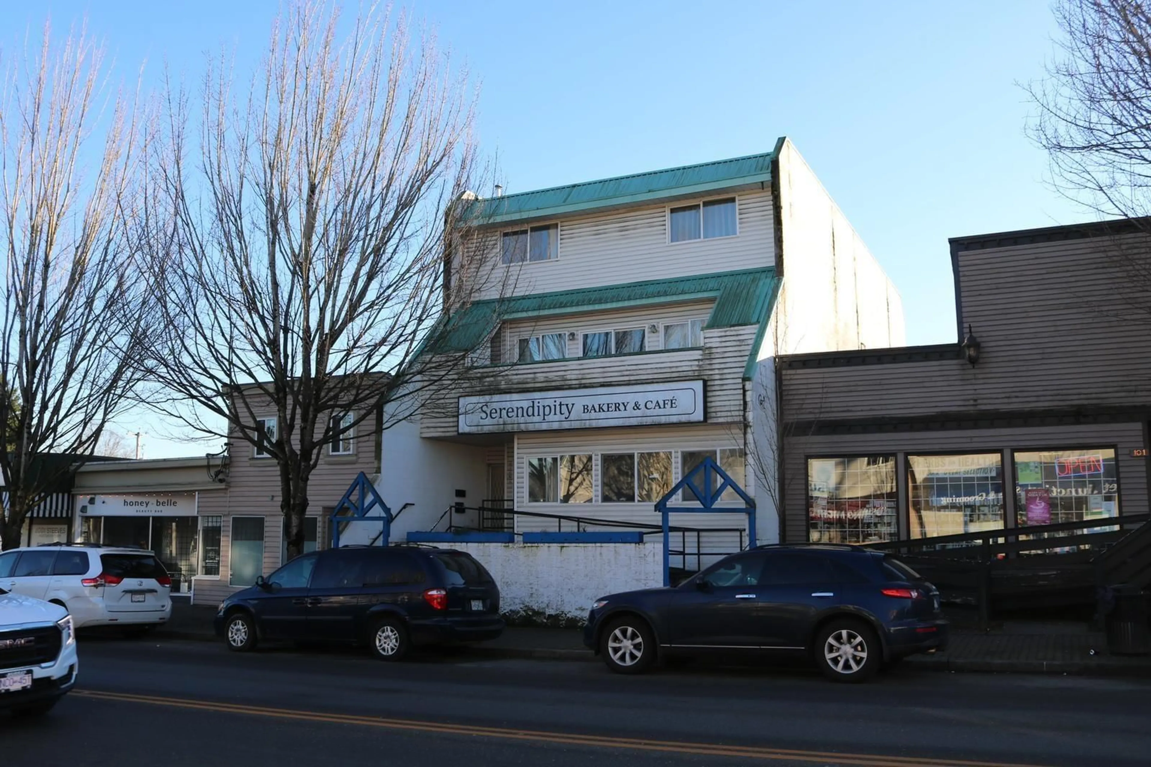 Unknown for 202 - 27262 FRASER, Langley British Columbia V4W3P8