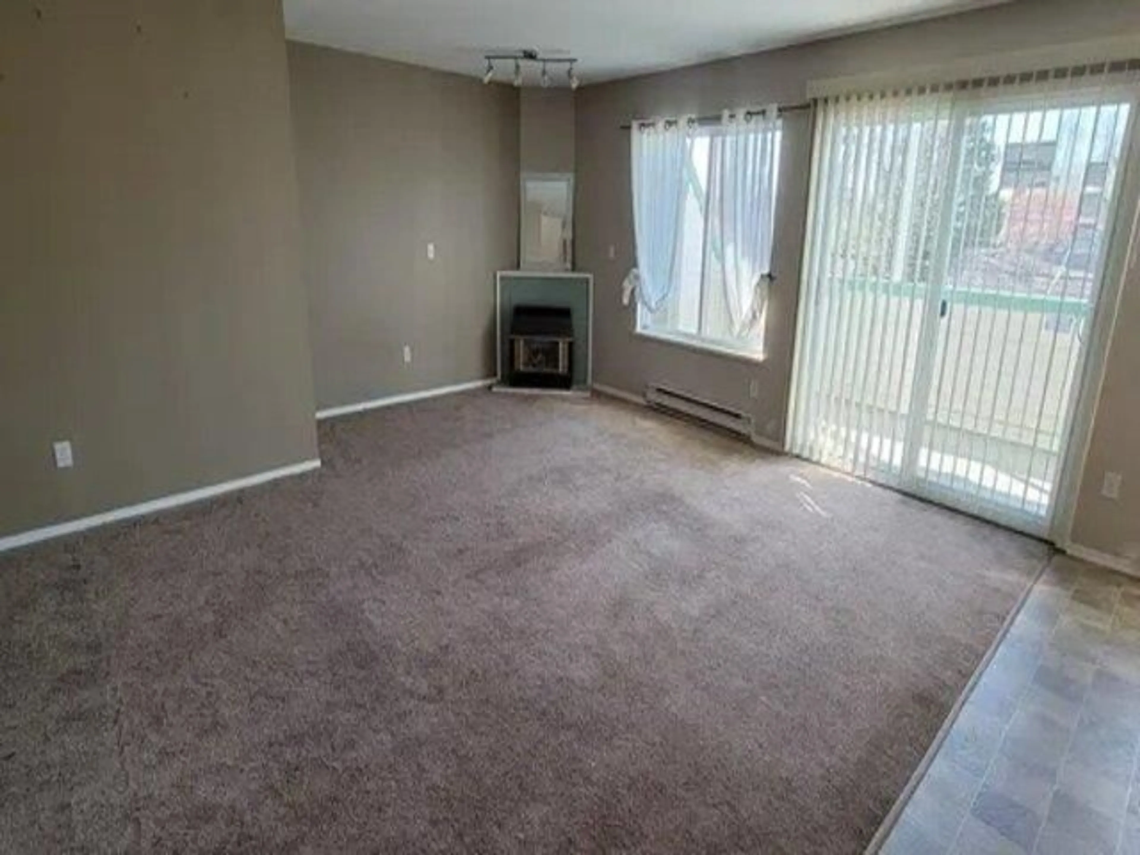 A pic of a room for 202 - 27262 FRASER, Langley British Columbia V4W3P8