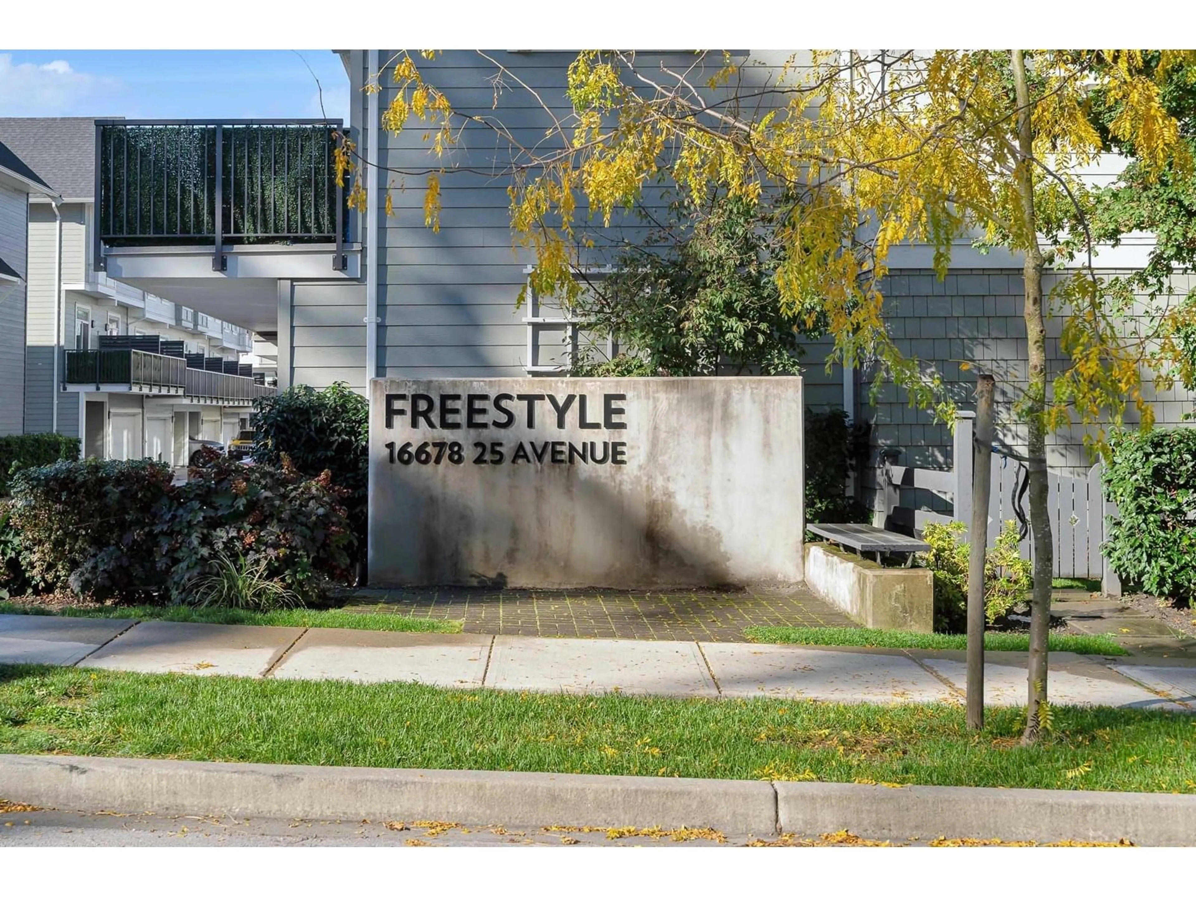 Unknown for 84 - 16678 25, Surrey British Columbia V3Z0Z2